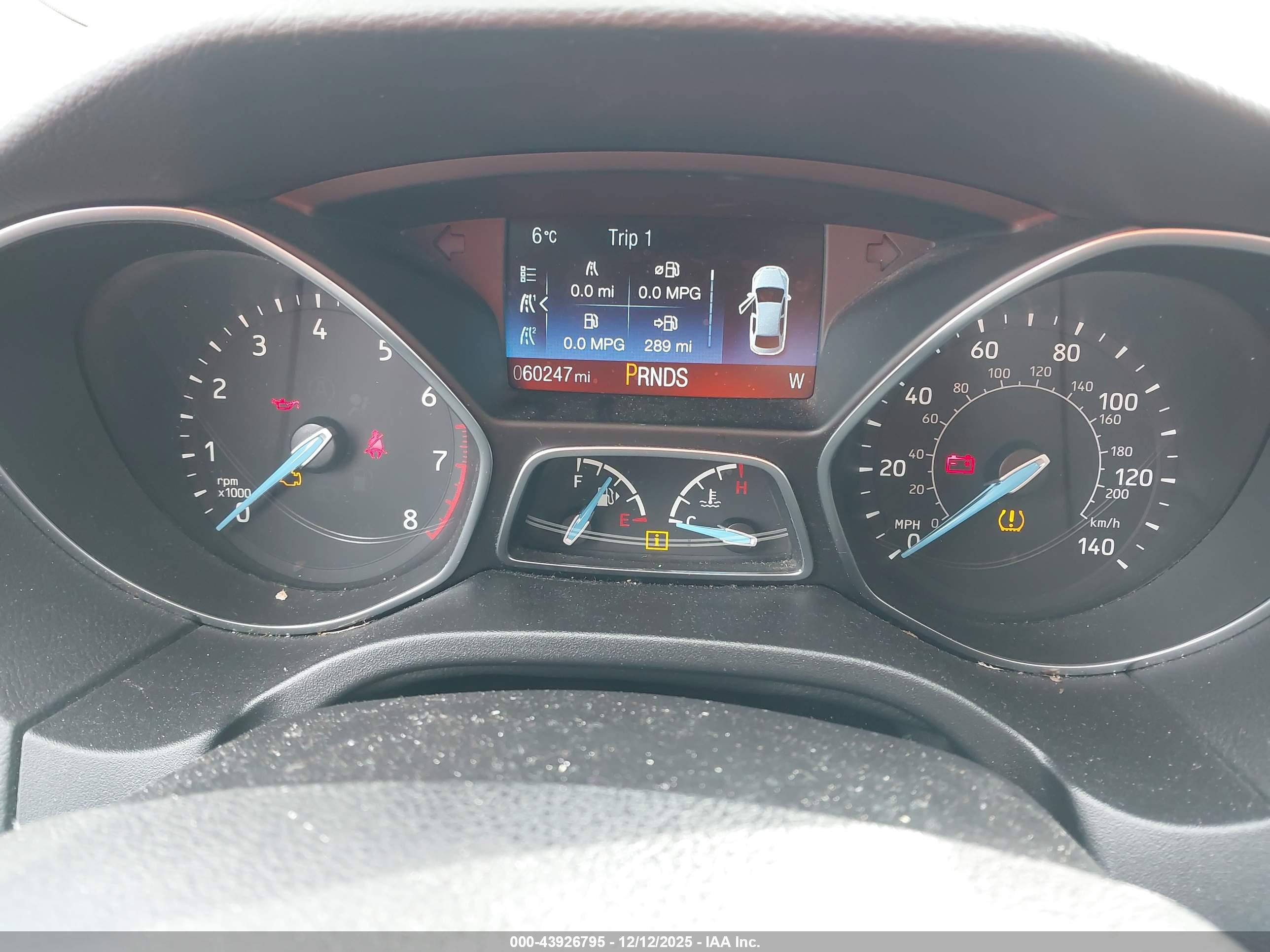 FORD FOCUS image 7