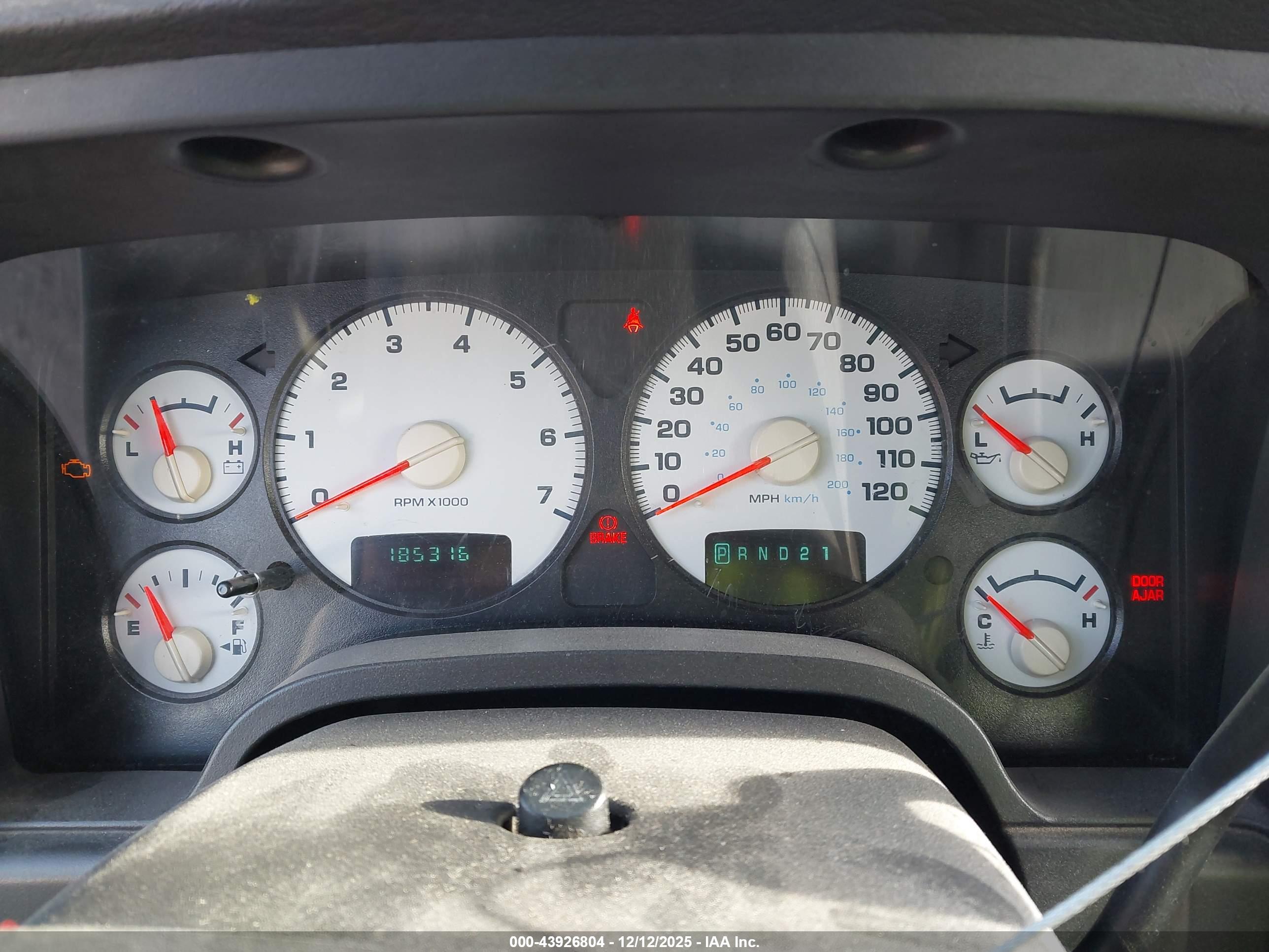 DODGE RAM image 7