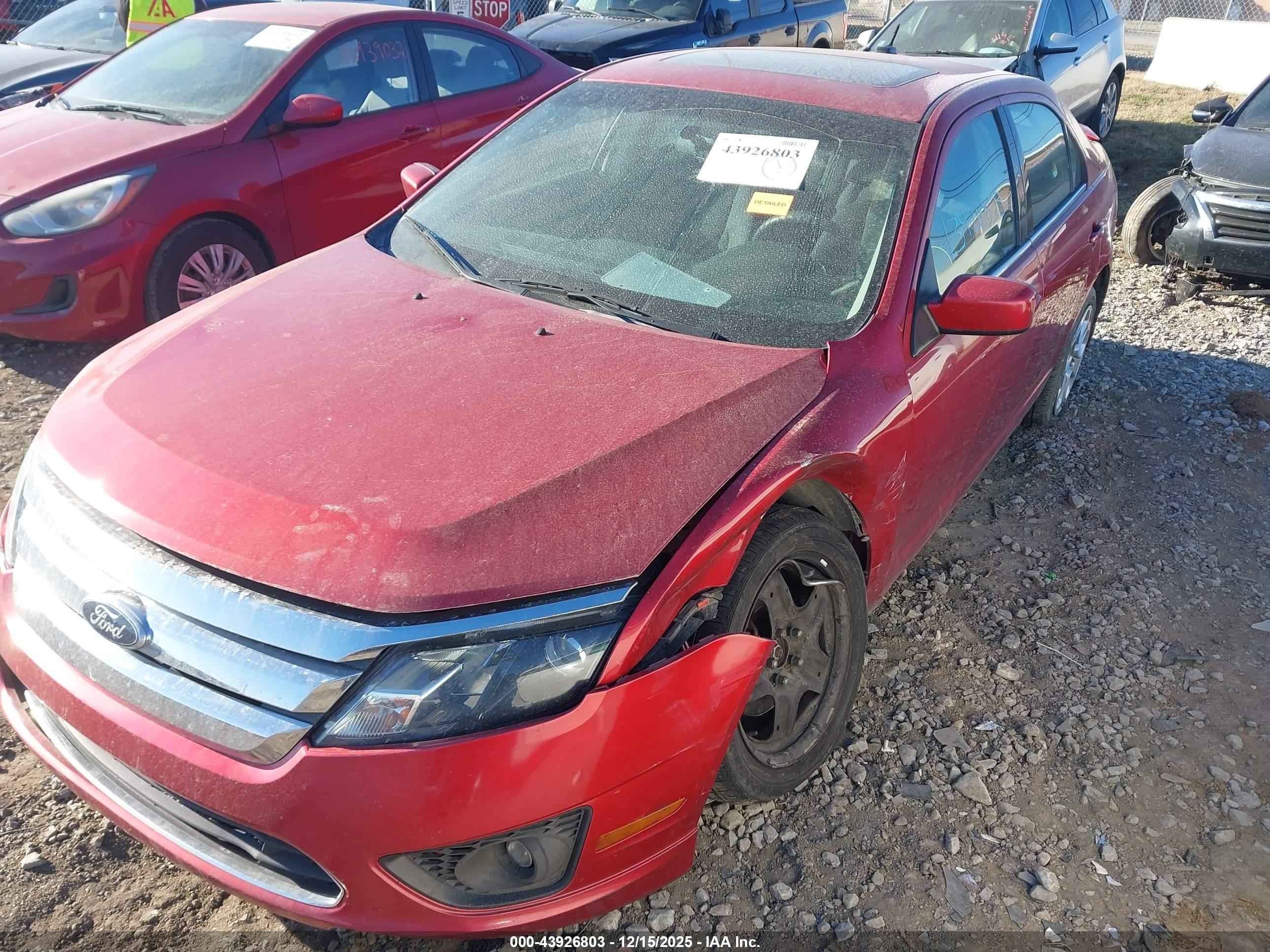 FORD FUSION image 6