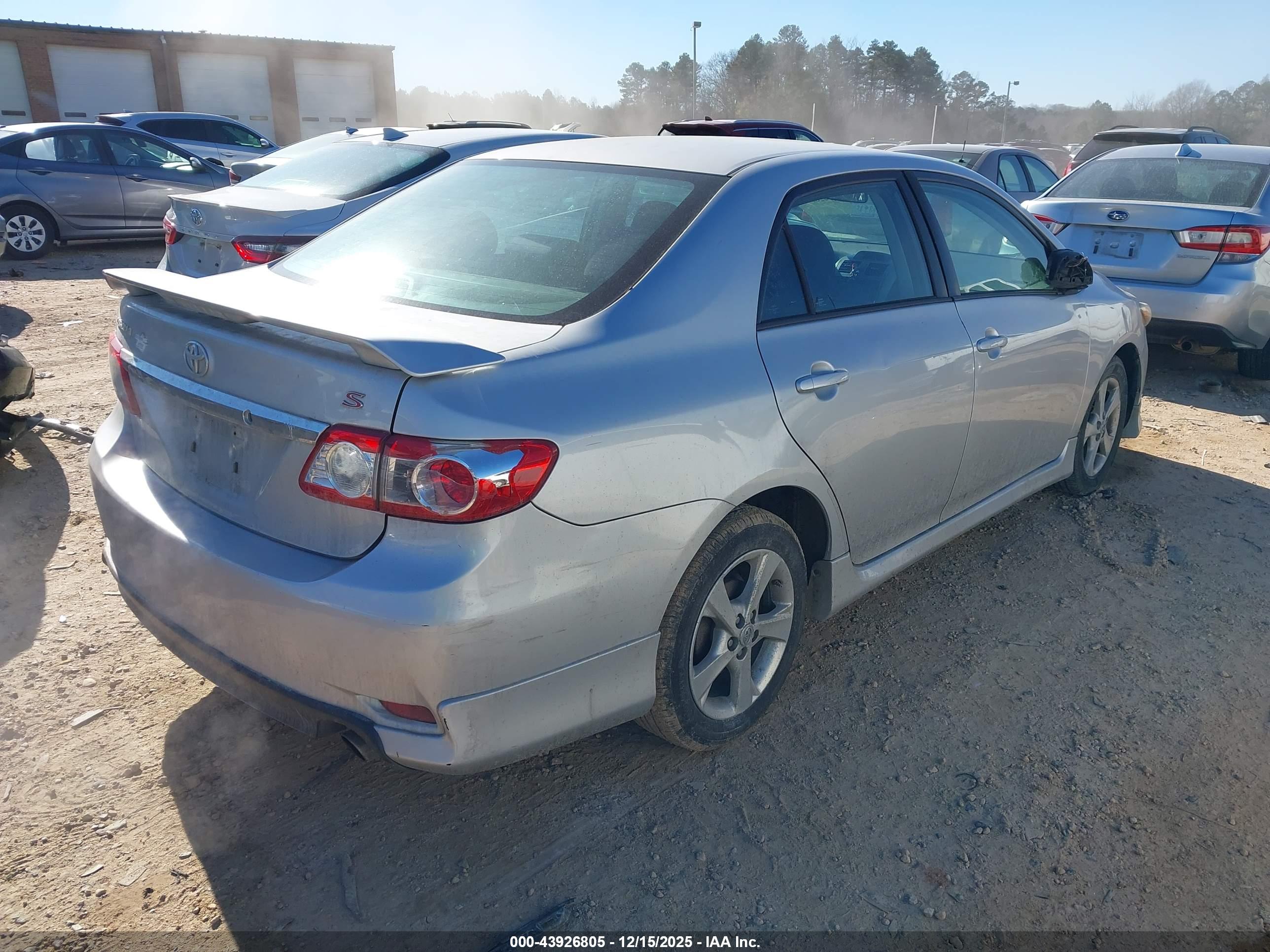 TOYOTA COROLLA image 4