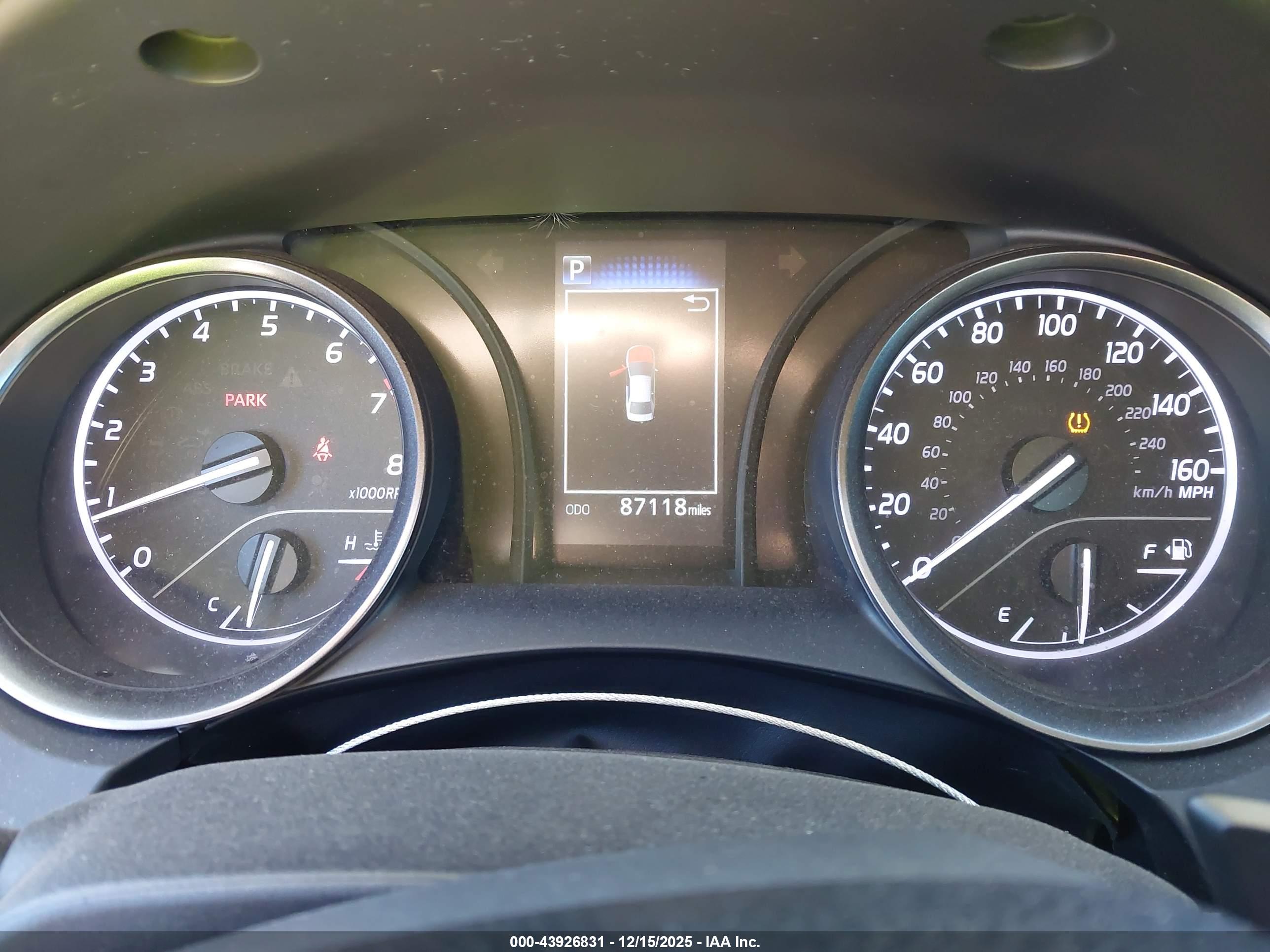 TOYOTA CAMRY image 7
