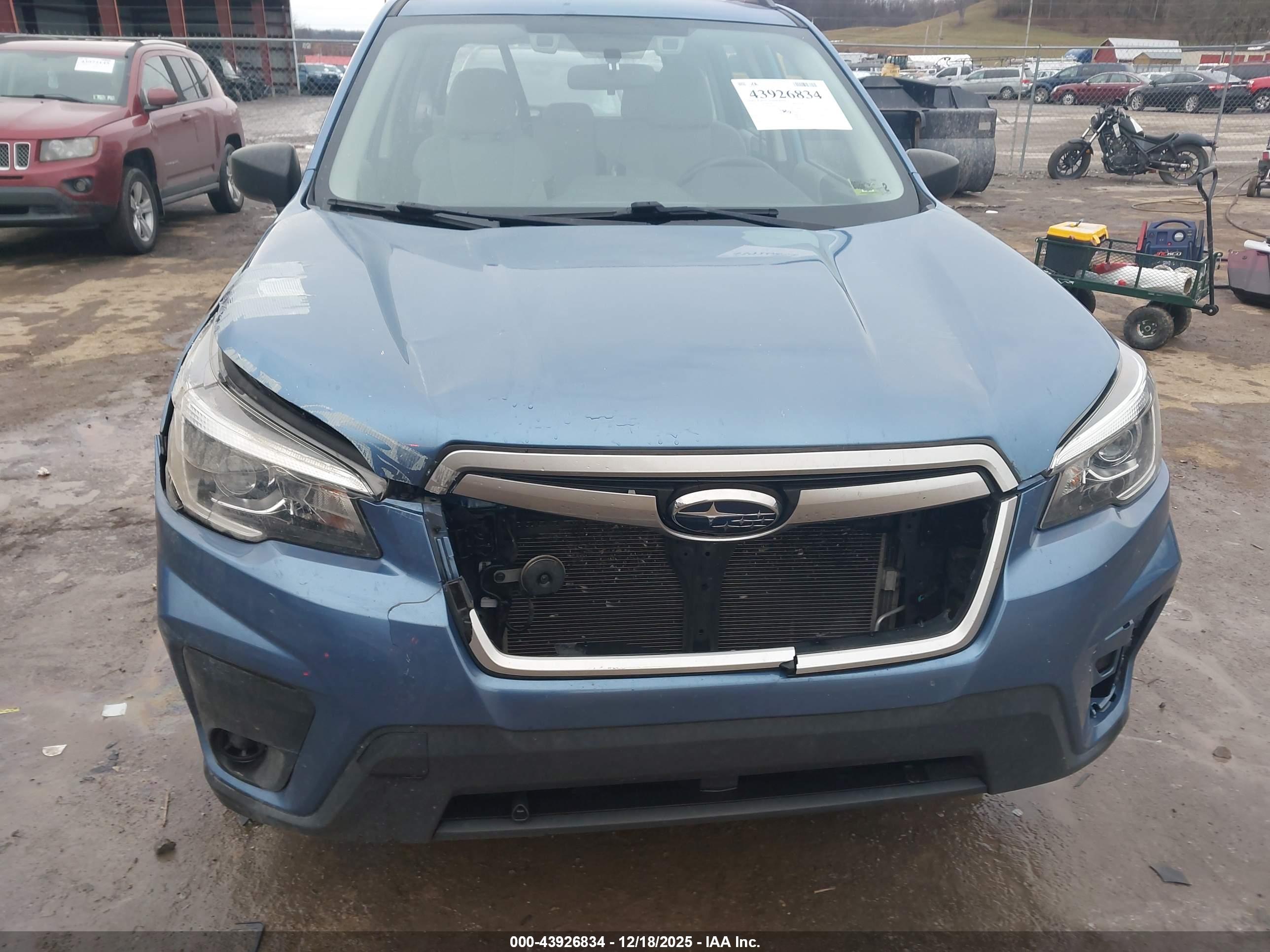 SUBARU FORESTER image 6