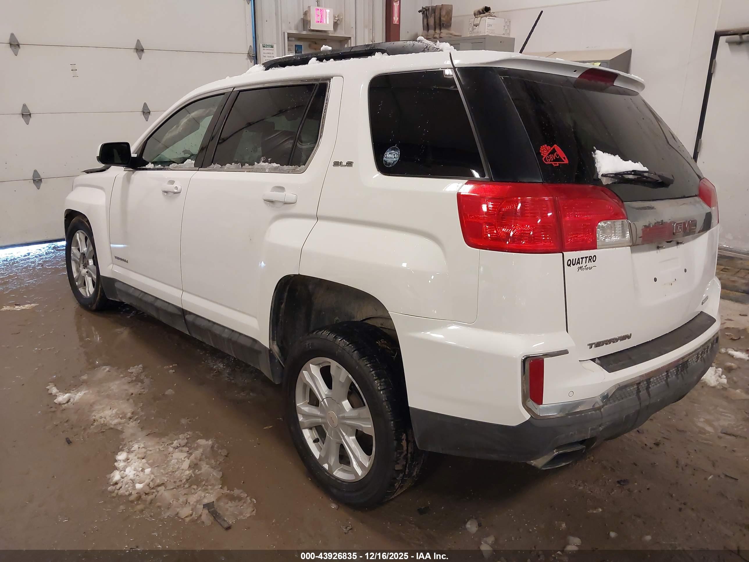 GMC TERRAIN image 3