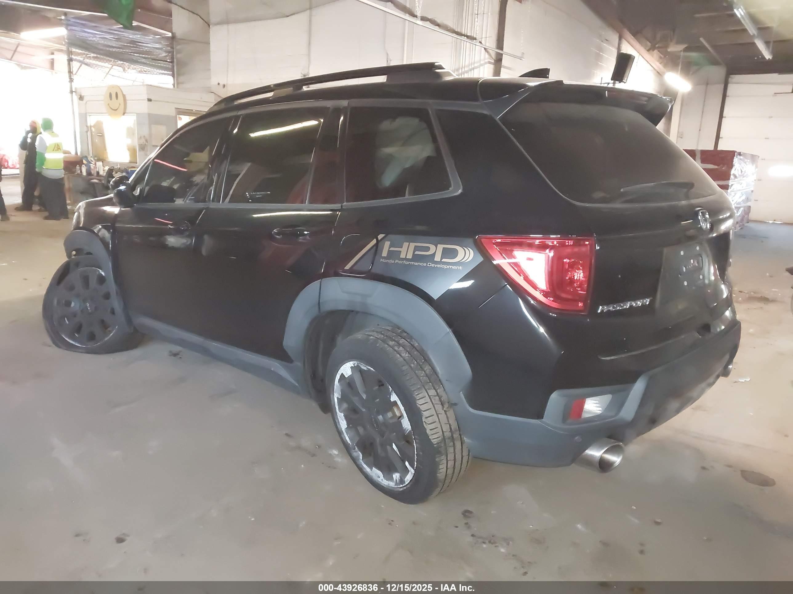 HONDA PASSPORT image 3