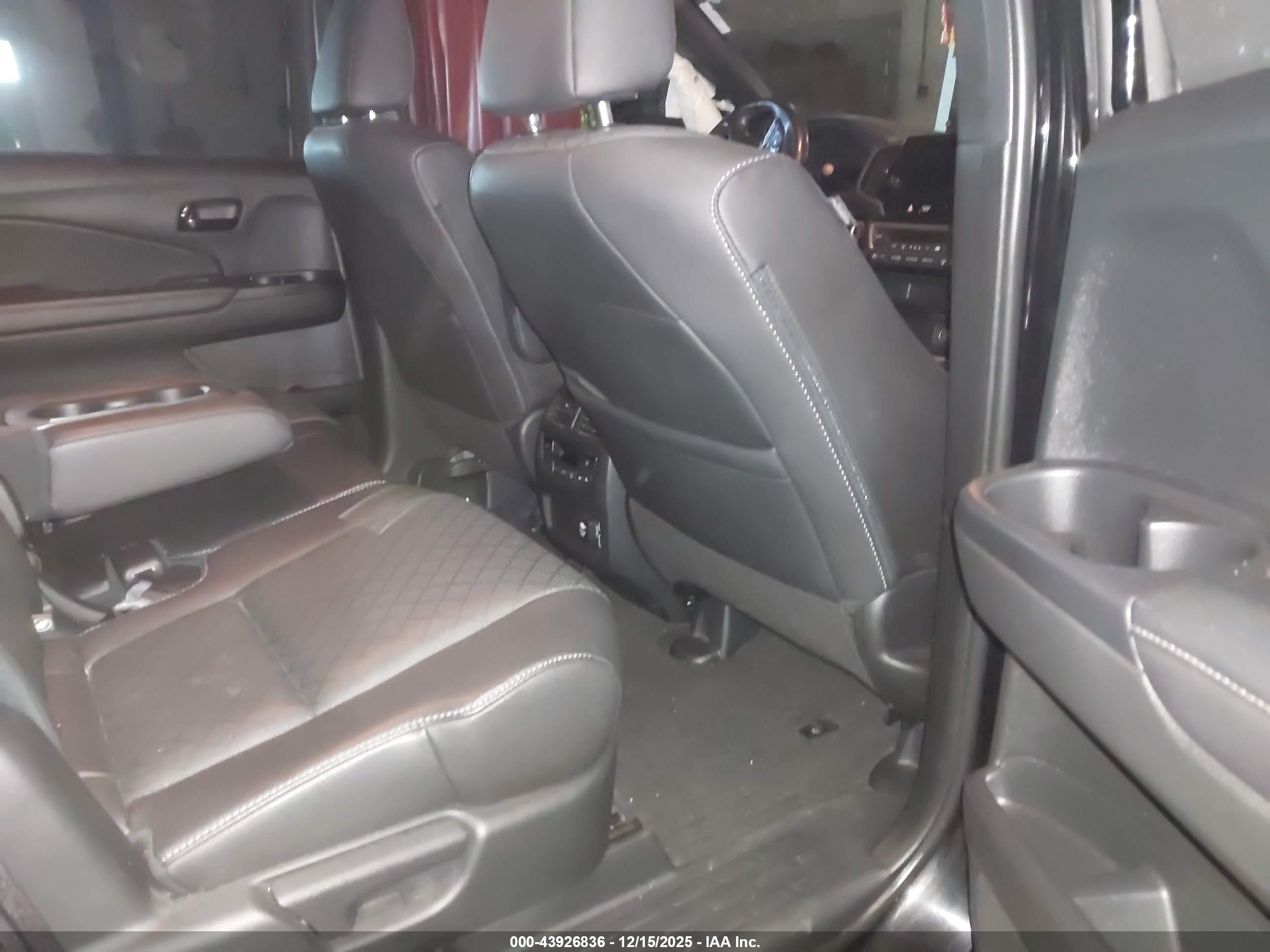 HONDA PASSPORT image 8
