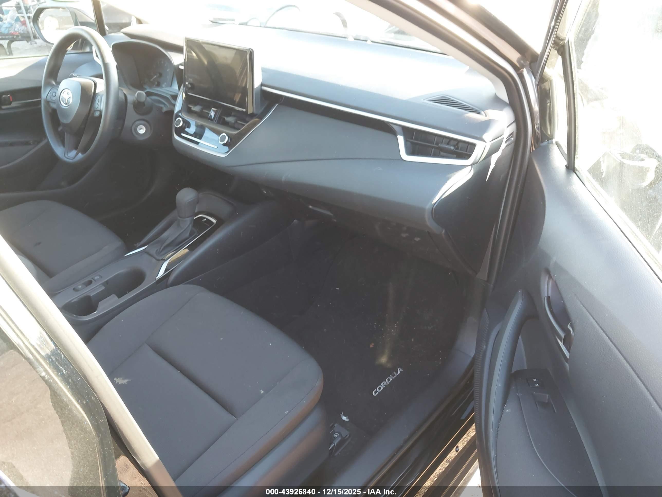 TOYOTA COROLLA image 5