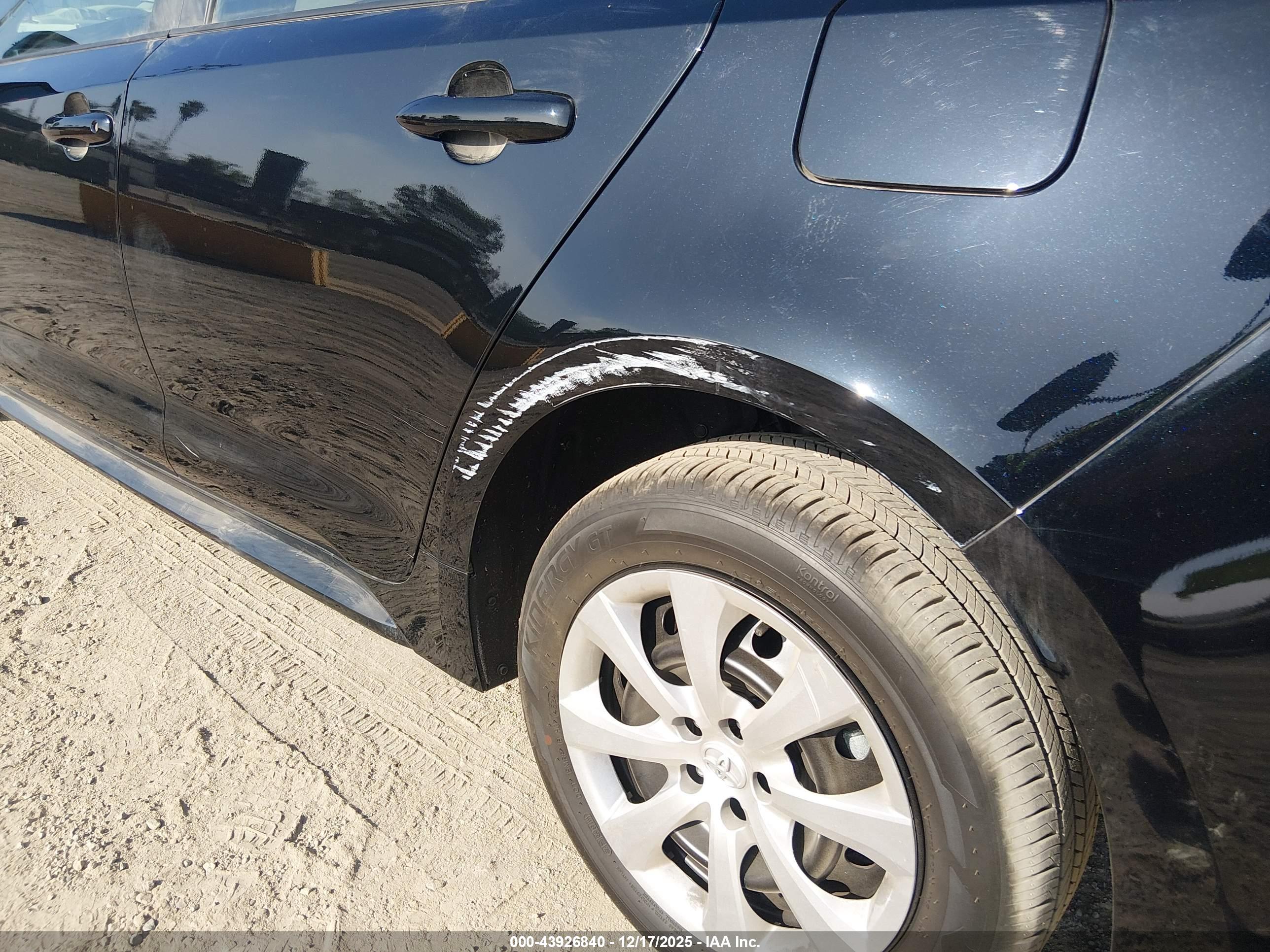 TOYOTA COROLLA image 6