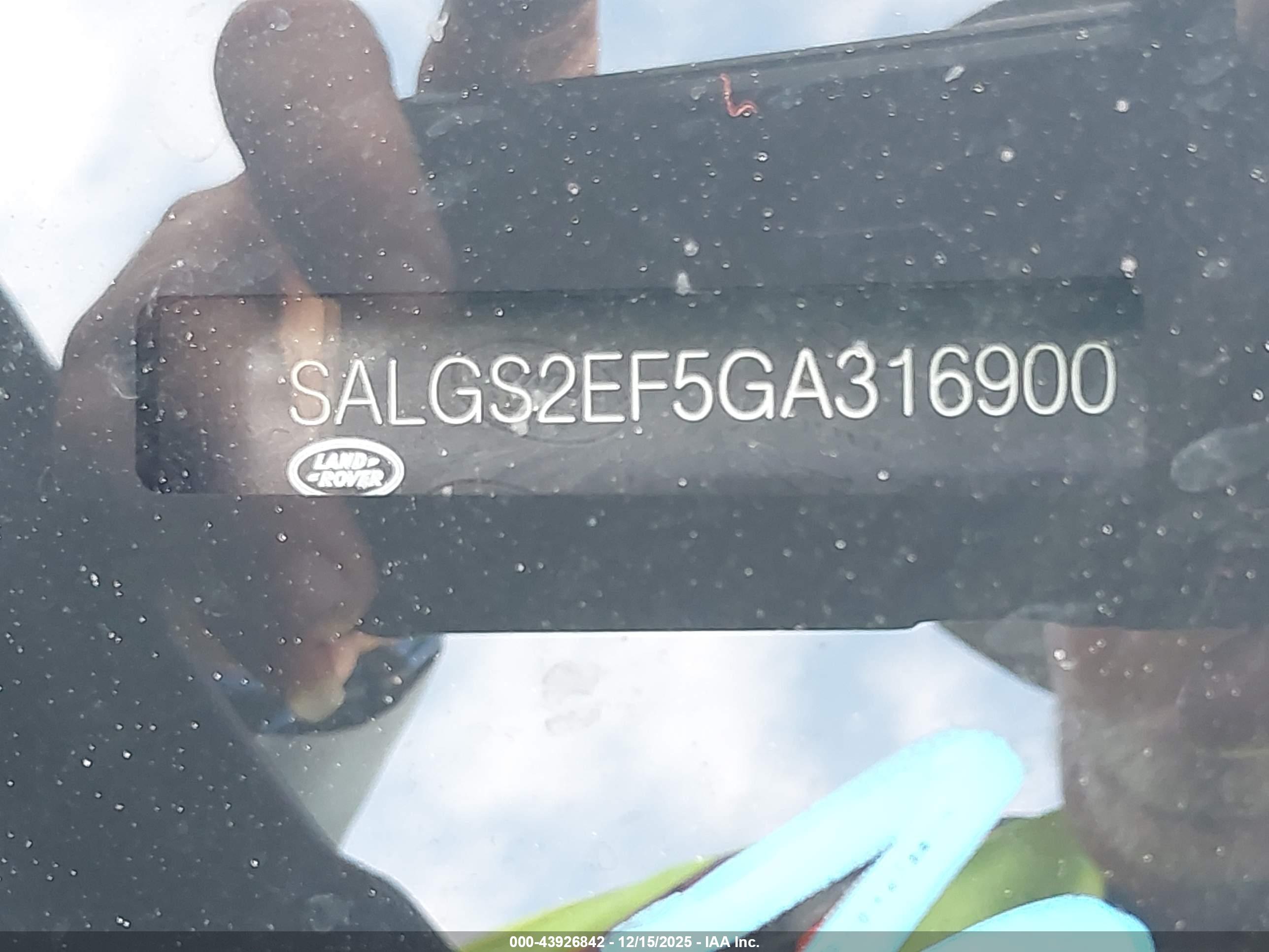 LAND ROVER image 9