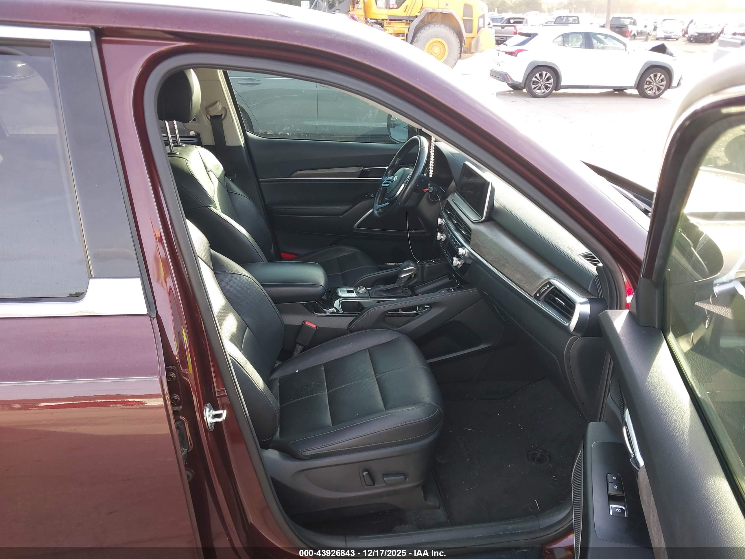 KIA TELLURIDE image 5