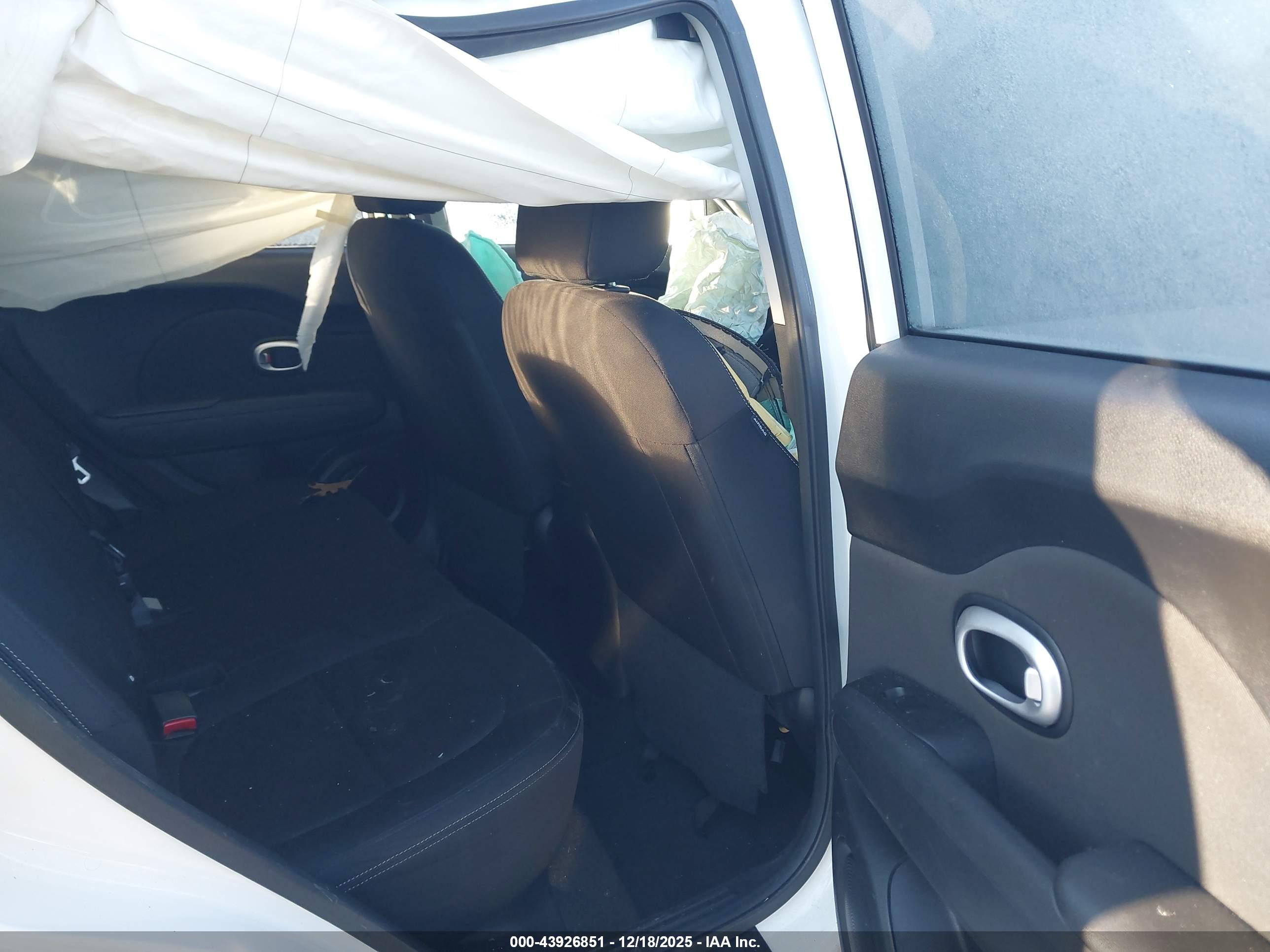 KIA SOUL image 8