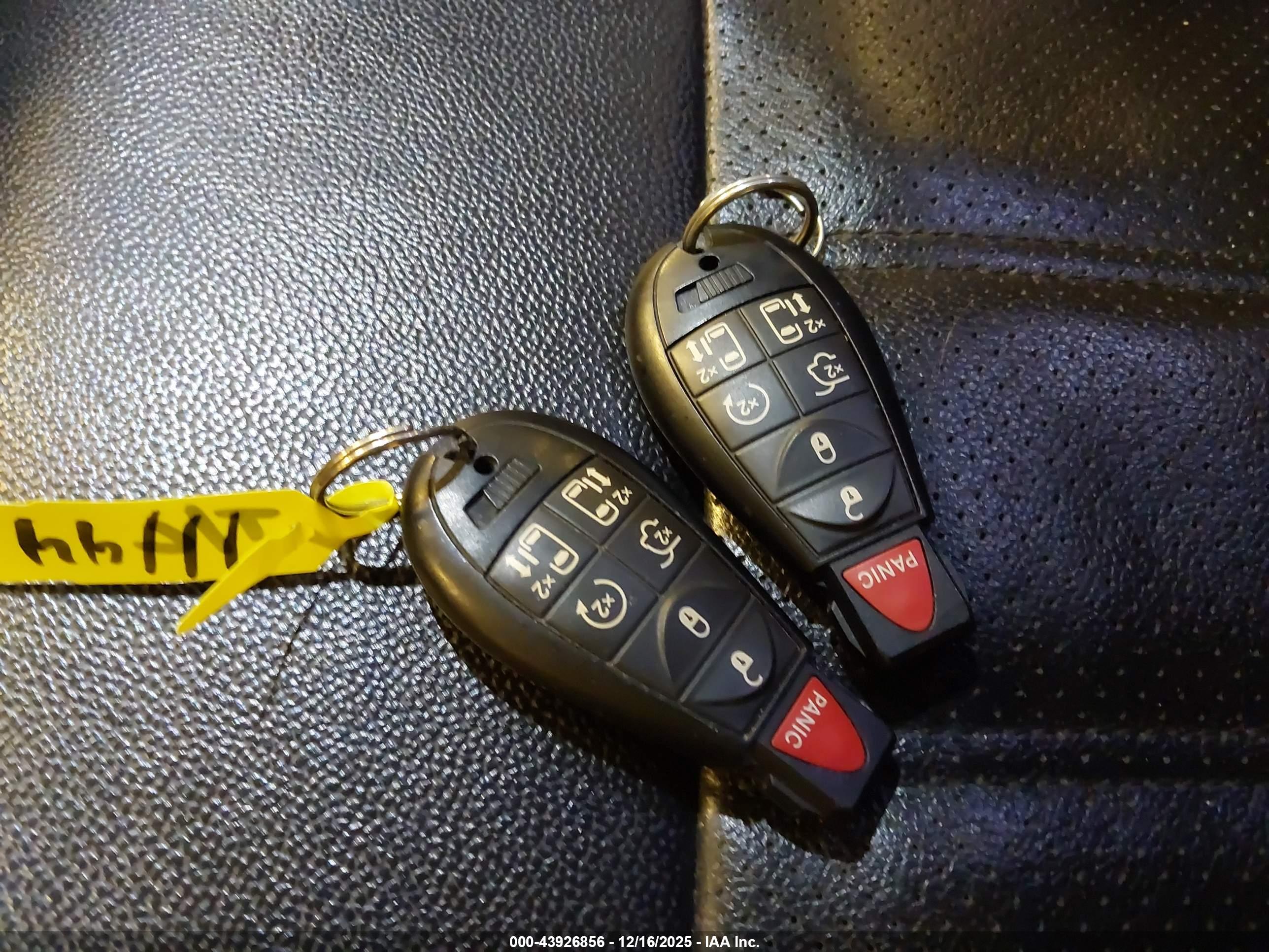 CHRYSLER TOWN image 11