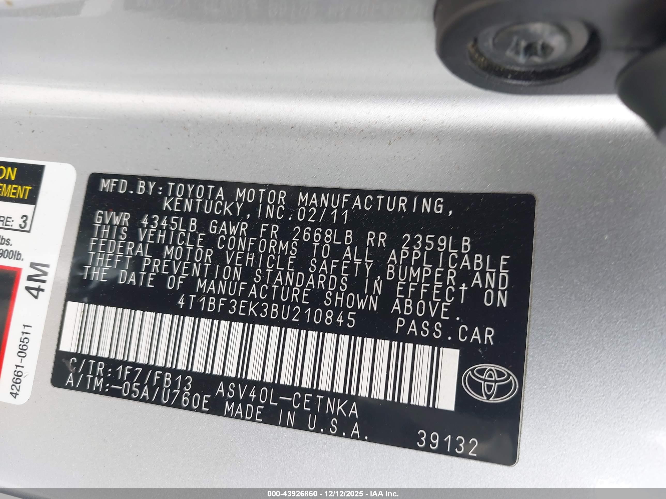 TOYOTA CAMRY image 9
