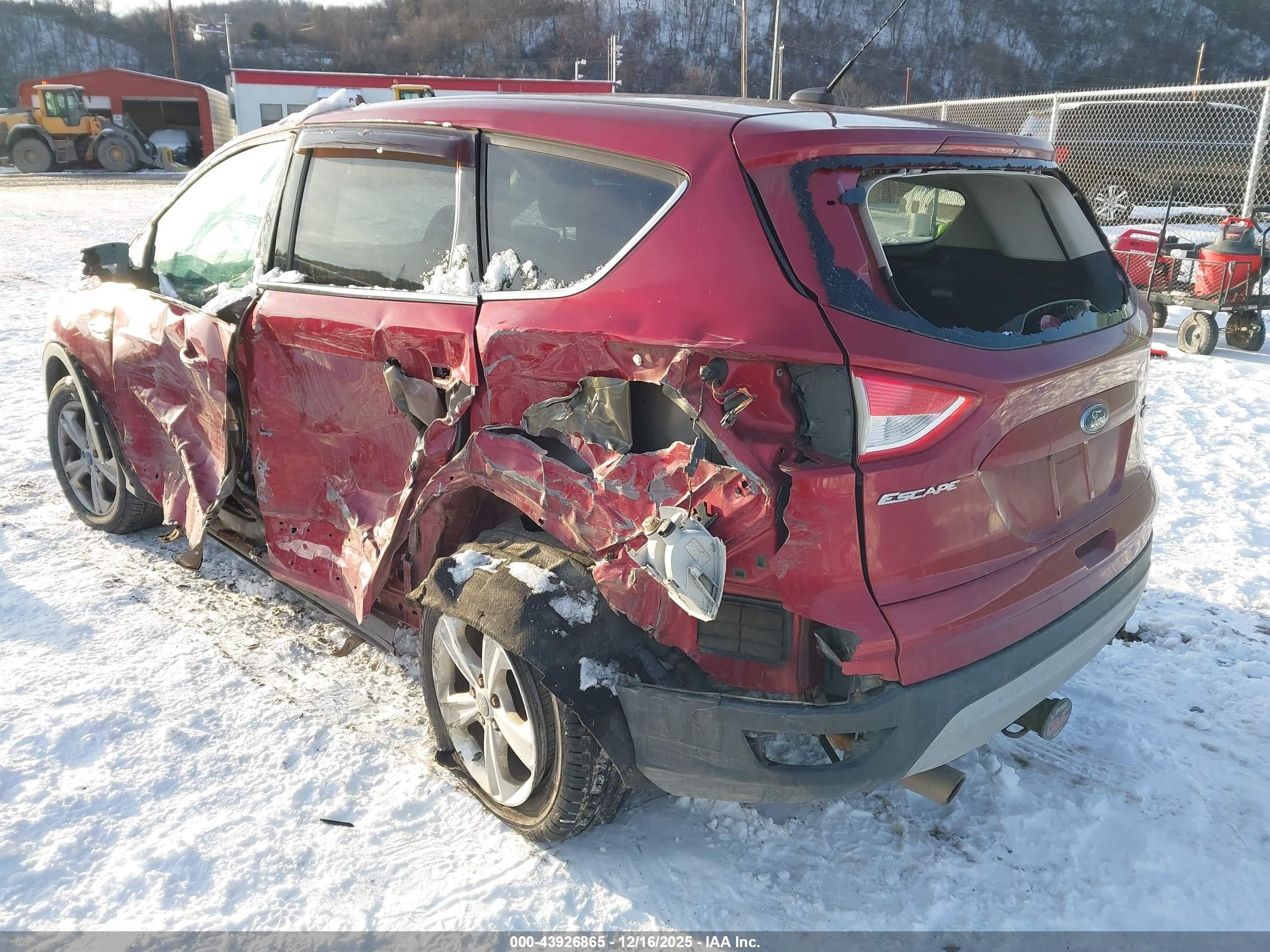 FORD ESCAPE image 3