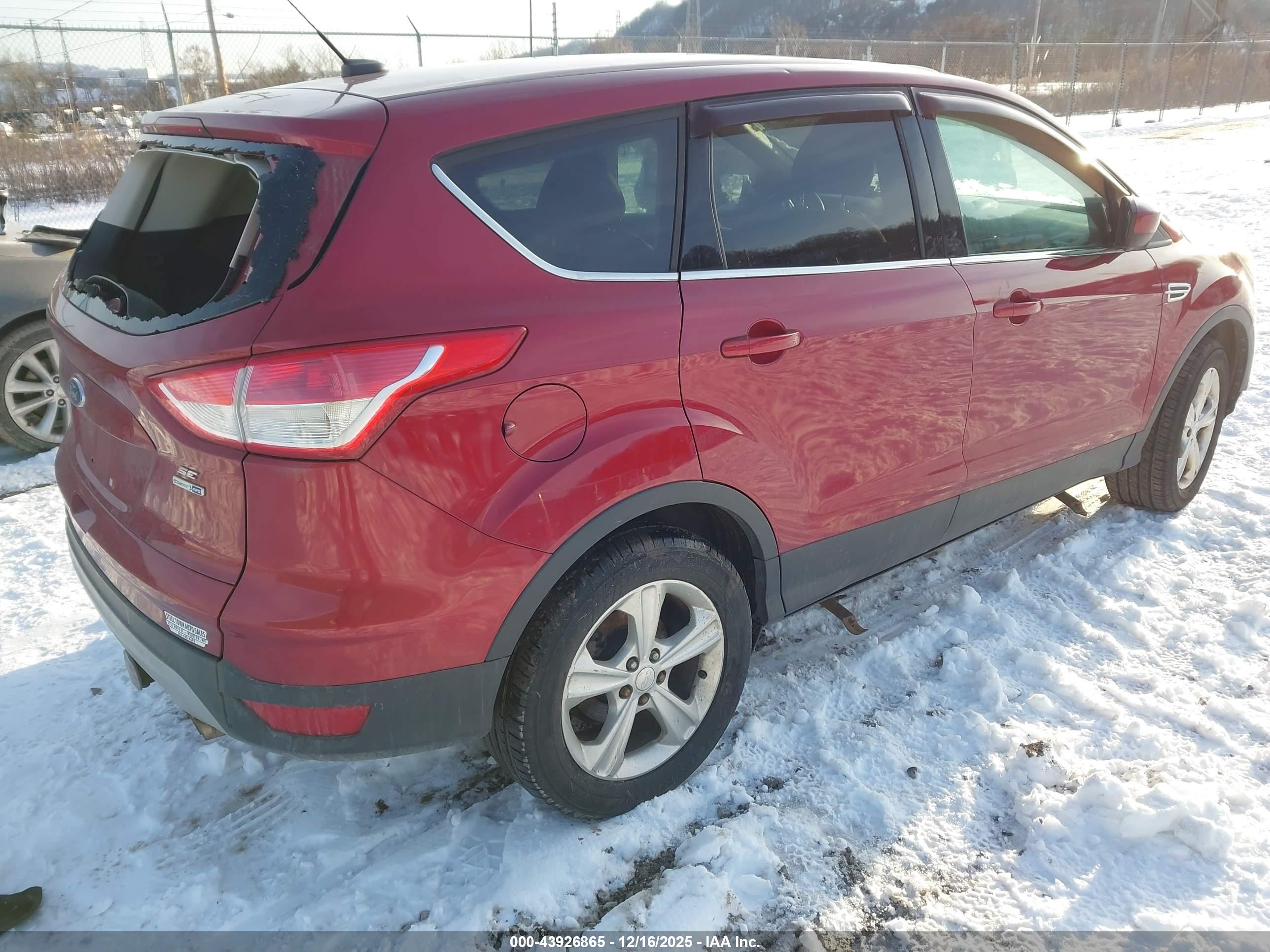 FORD ESCAPE image 4