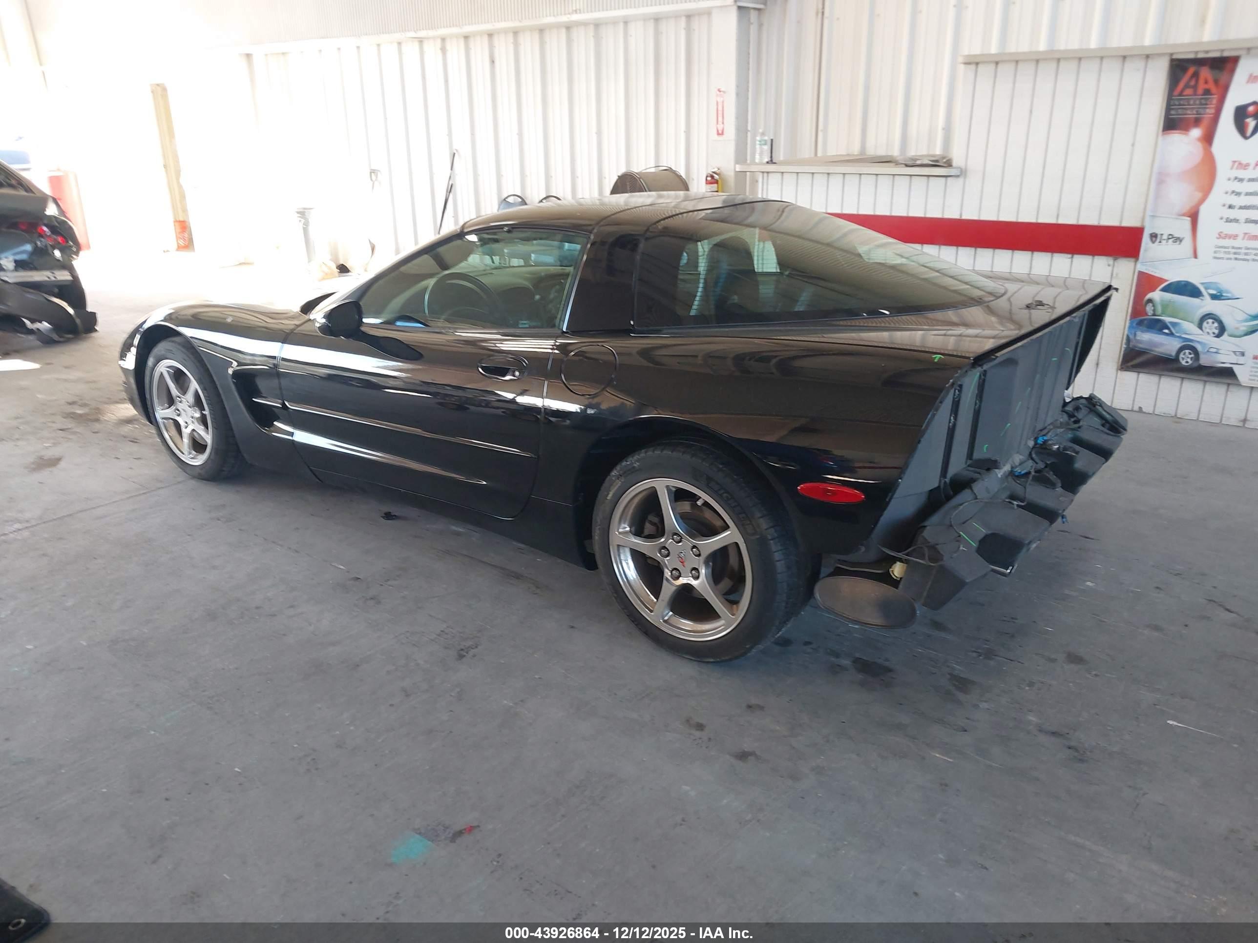 CHEVROLET CORVETTE image 3