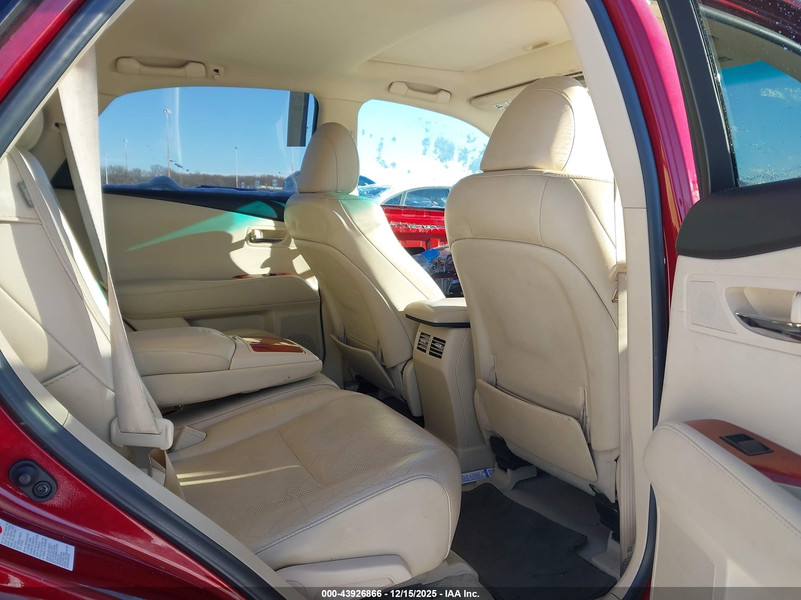 LEXUS RX image 8