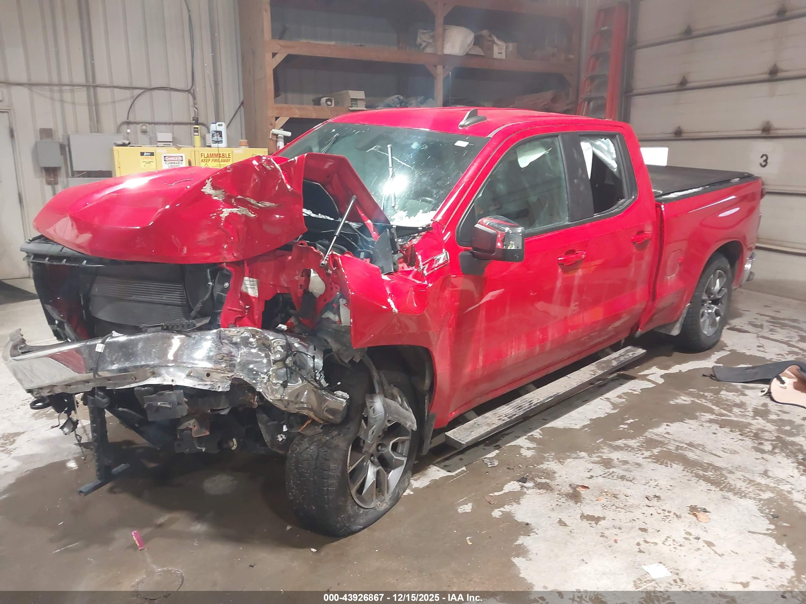 CHEVROLET SILVERADO image 2