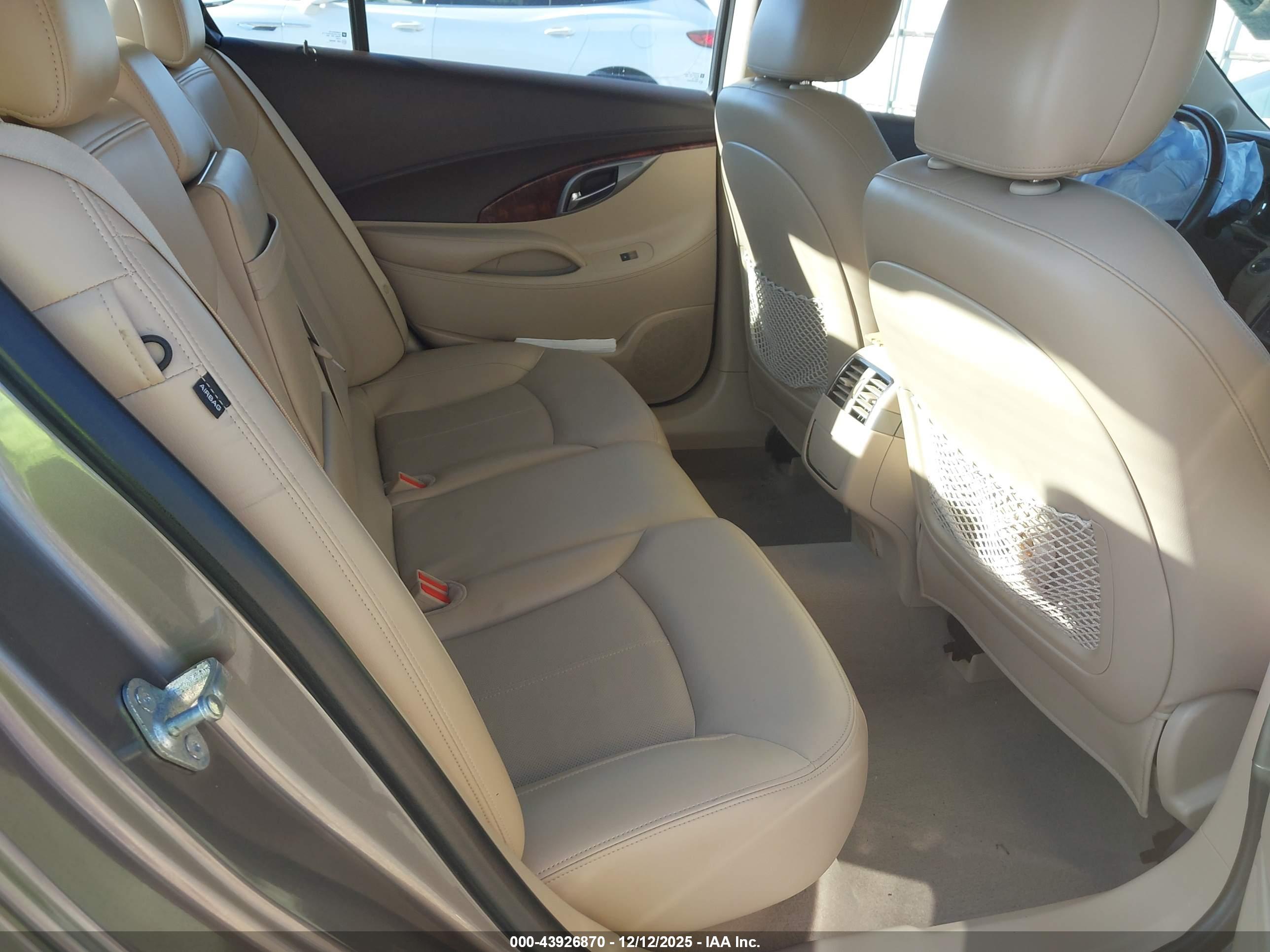 BUICK LACROSSE image 8