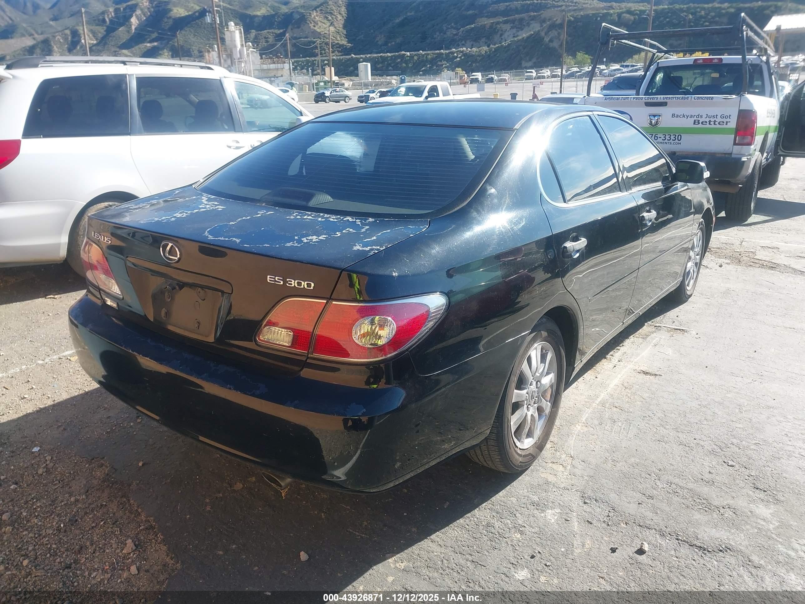 LEXUS ES image 4