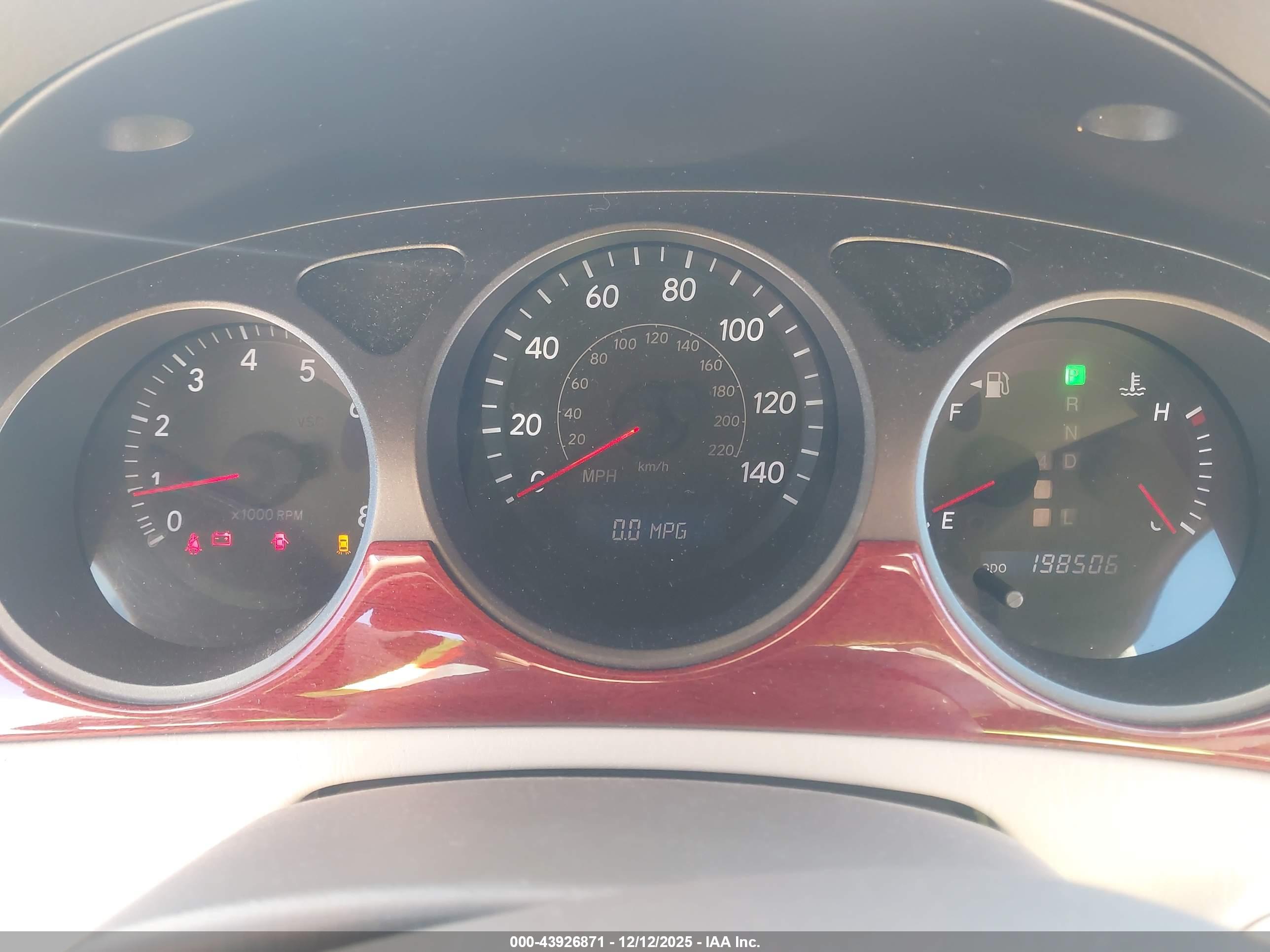 LEXUS ES image 7