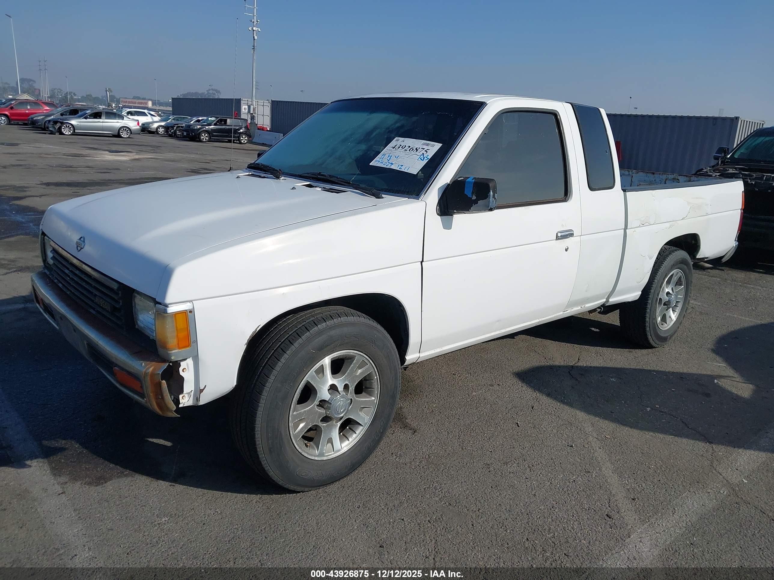 NISSAN TRUCK image 2