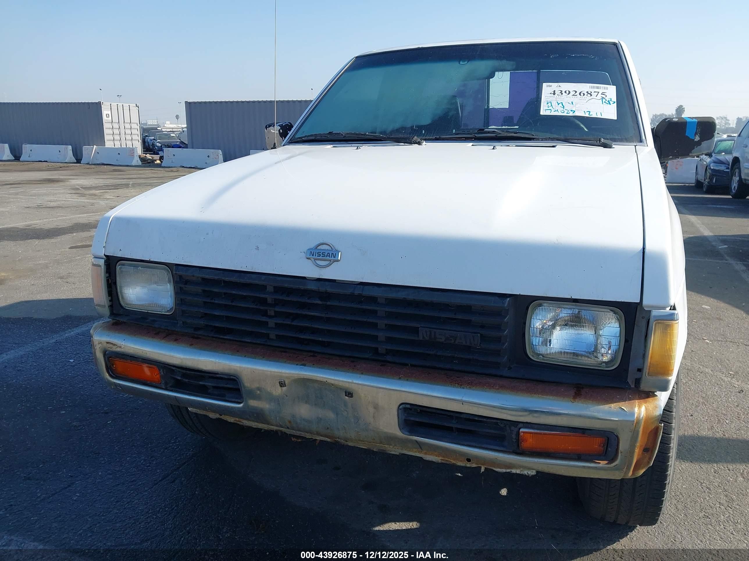 NISSAN TRUCK image 6