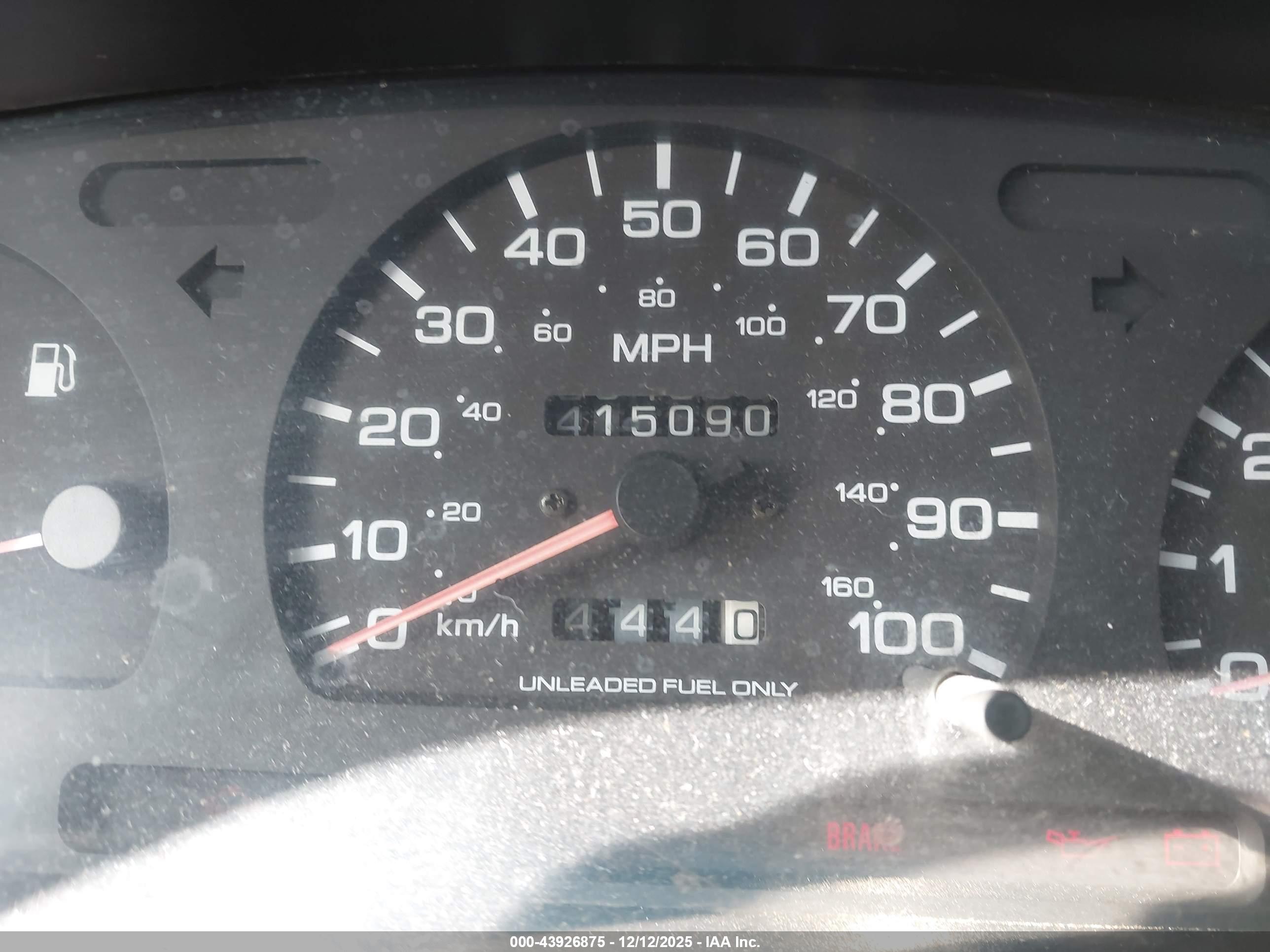 NISSAN TRUCK image 7