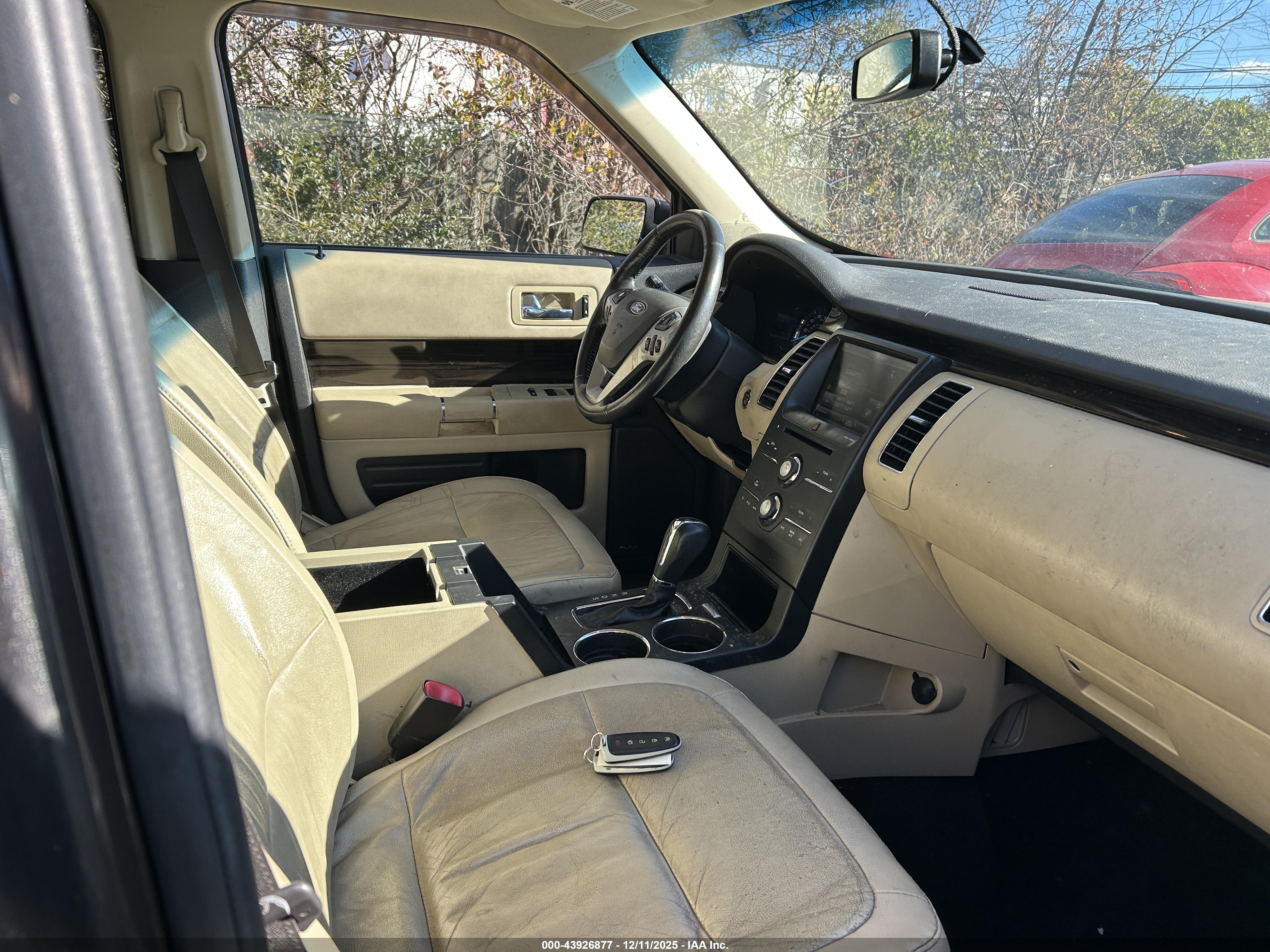 FORD FLEX image 5