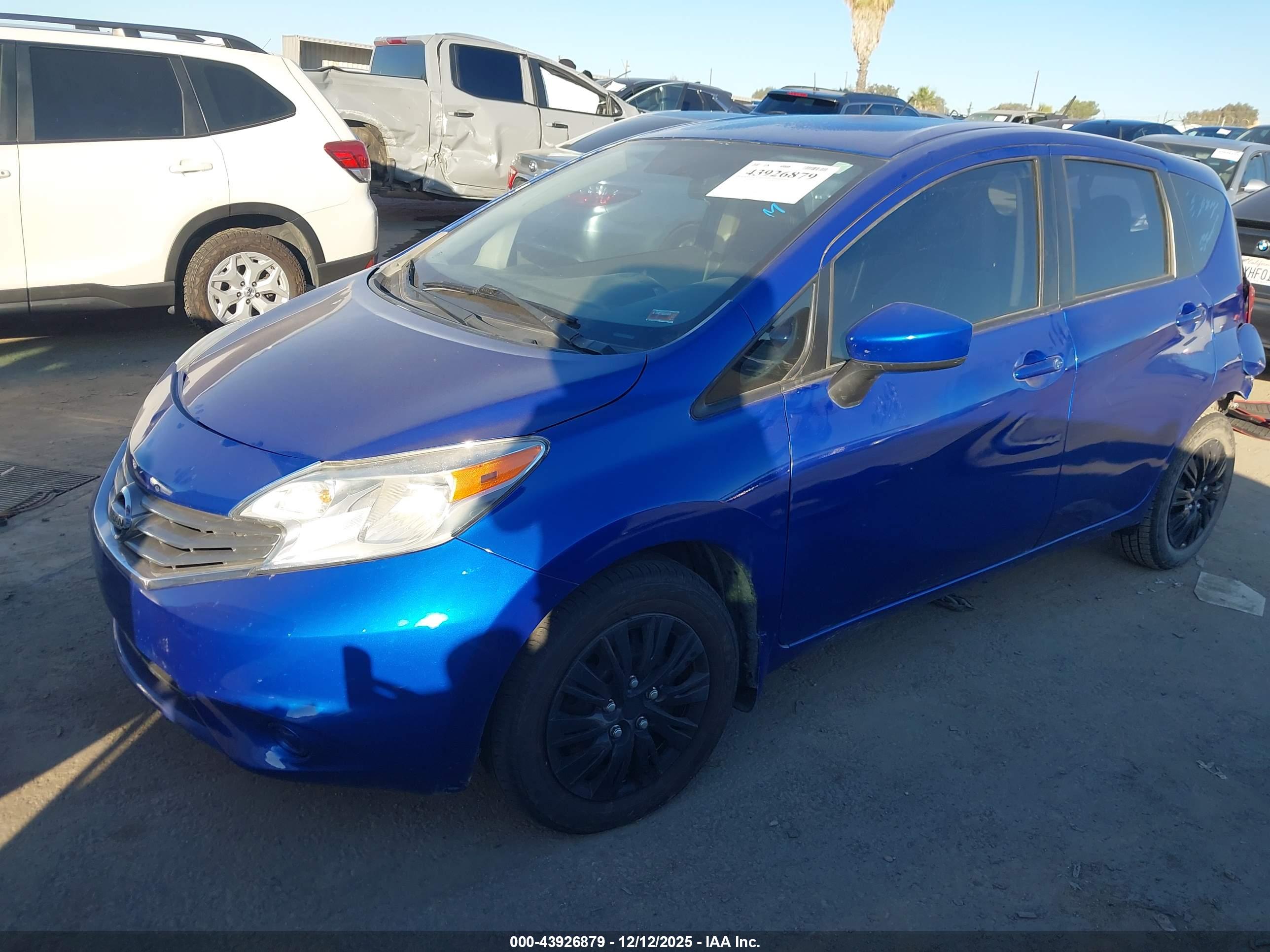 NISSAN VERSA image 2