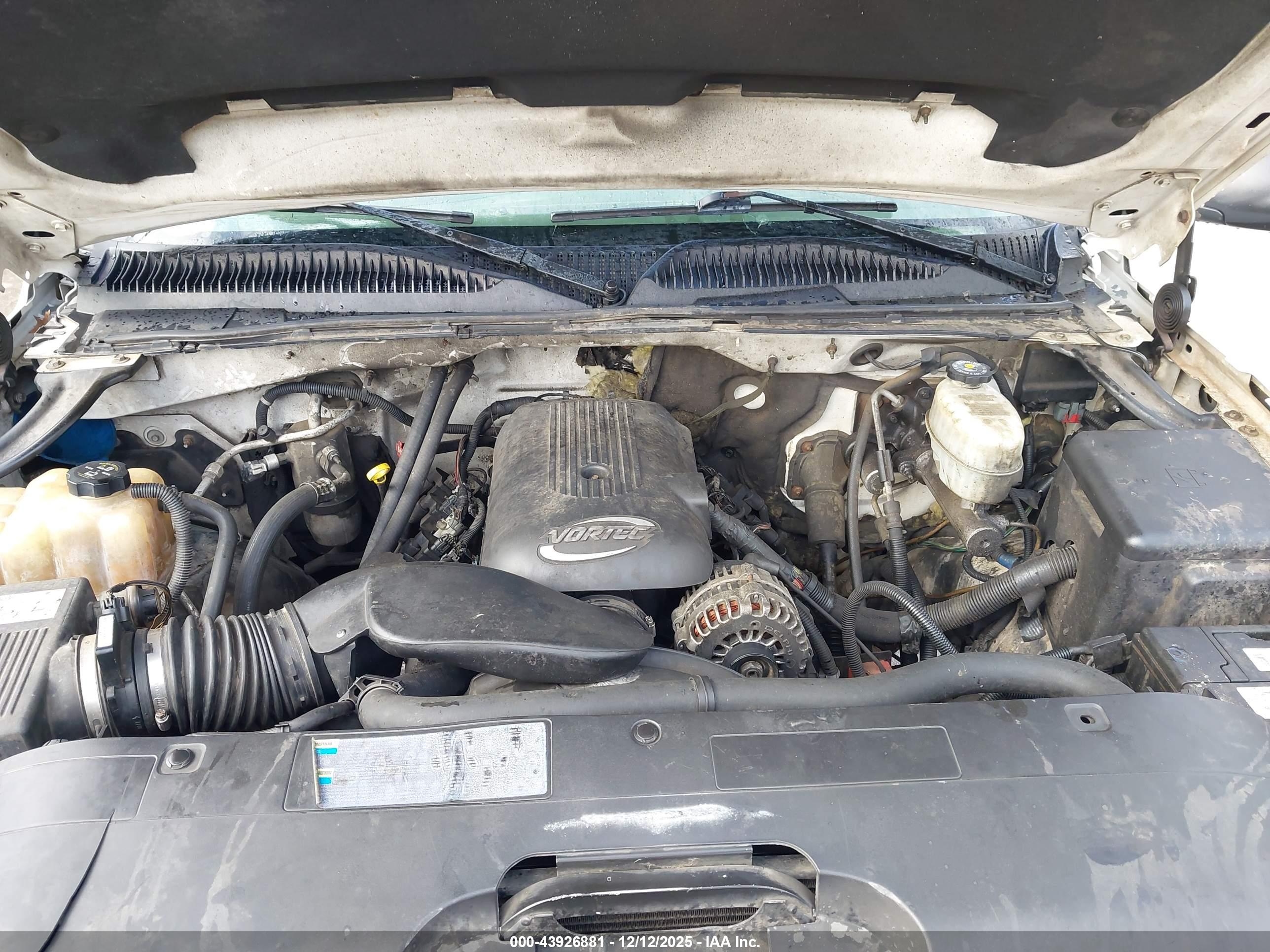CHEVROLET SILVERADO image 10
