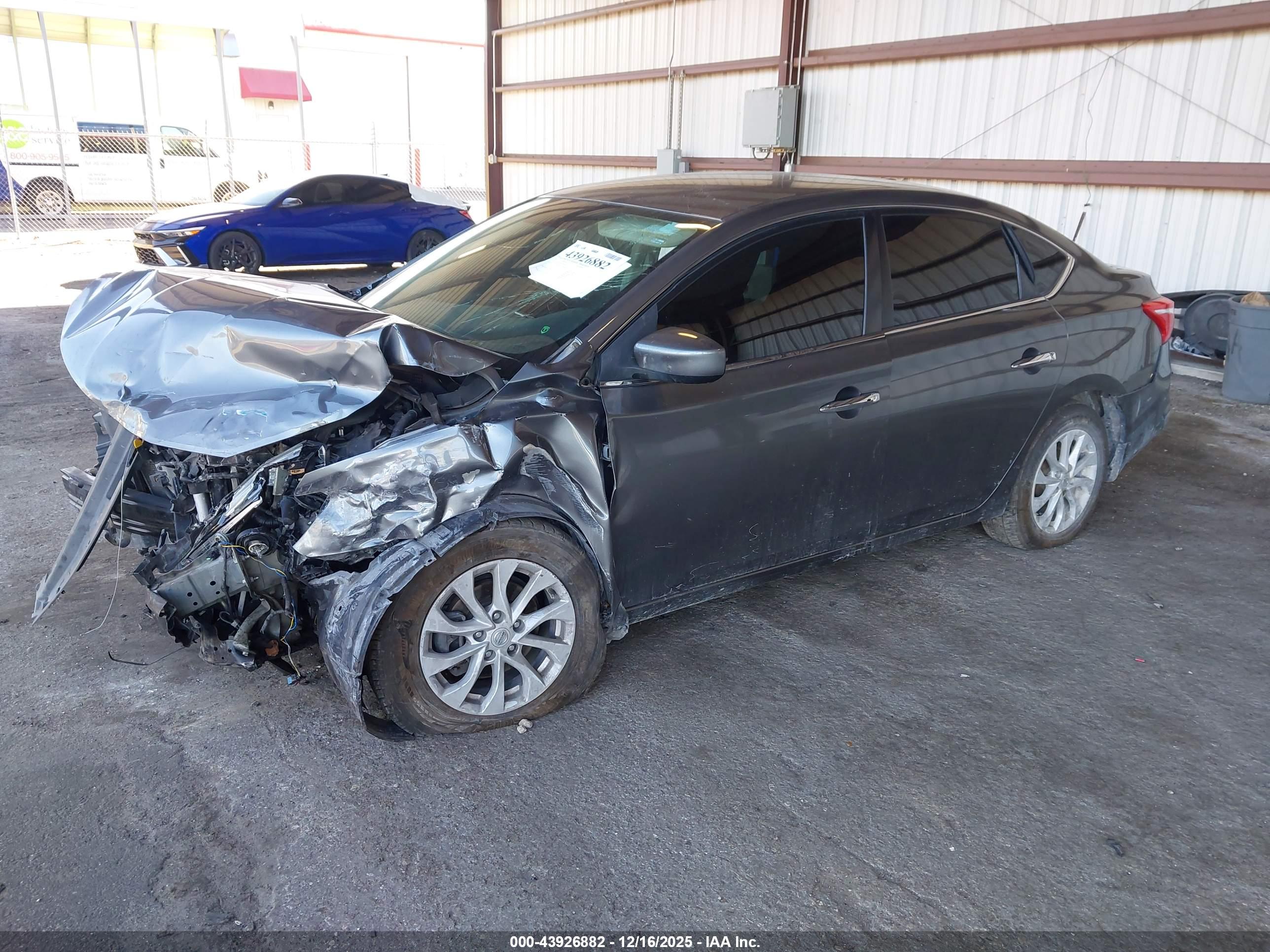 NISSAN SENTRA image 2