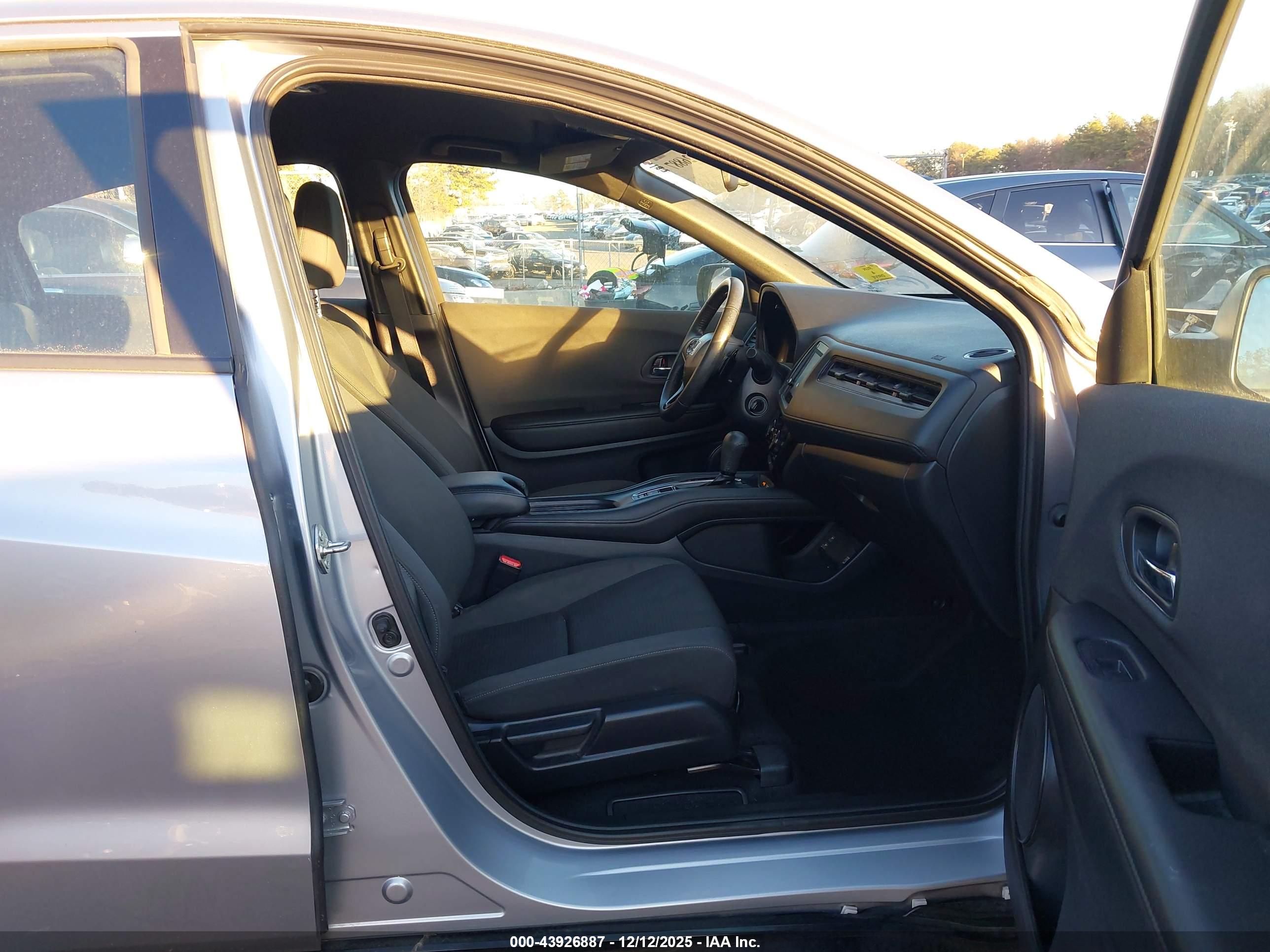 HONDA HR-V image 5