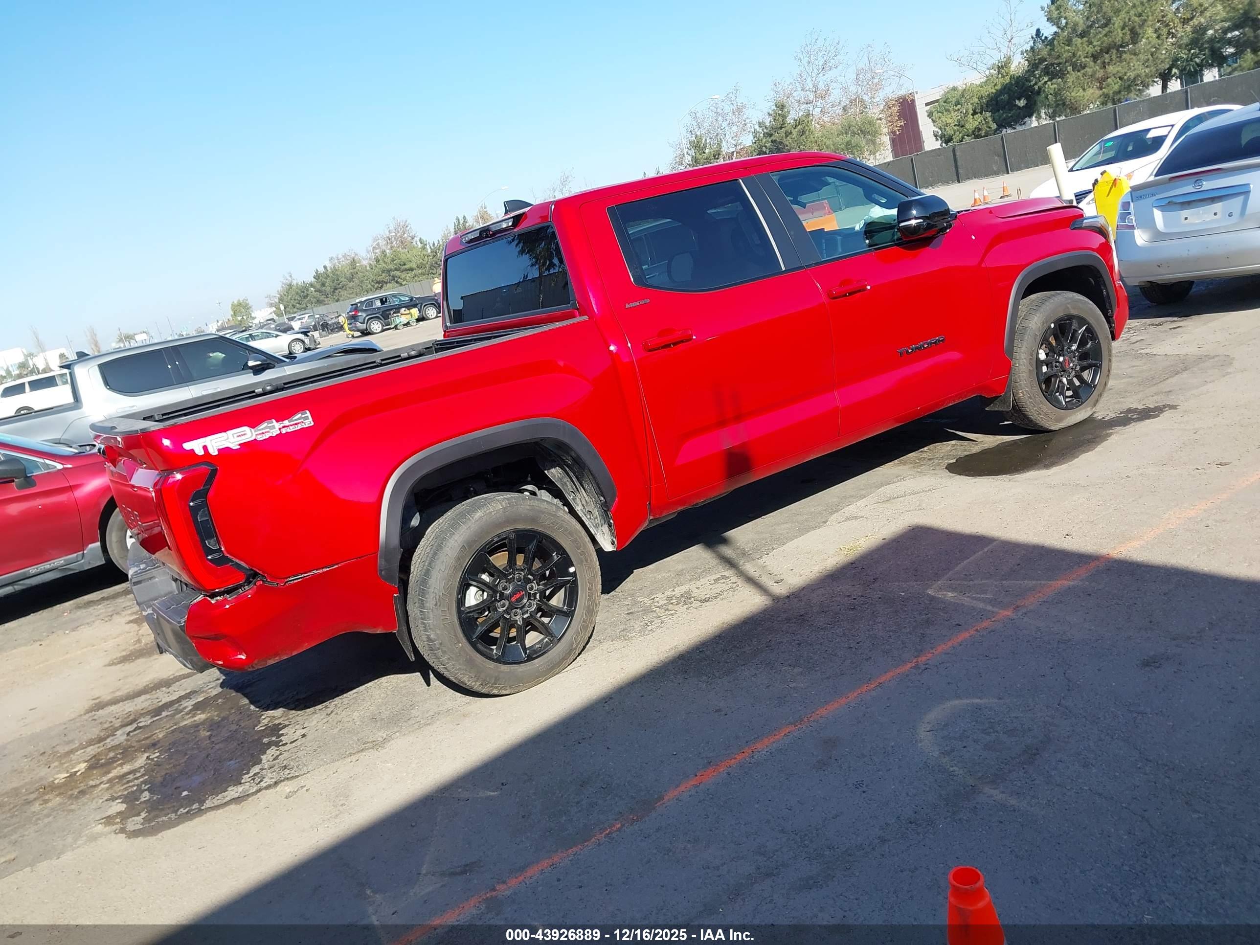 TOYOTA TUNDRA image 4