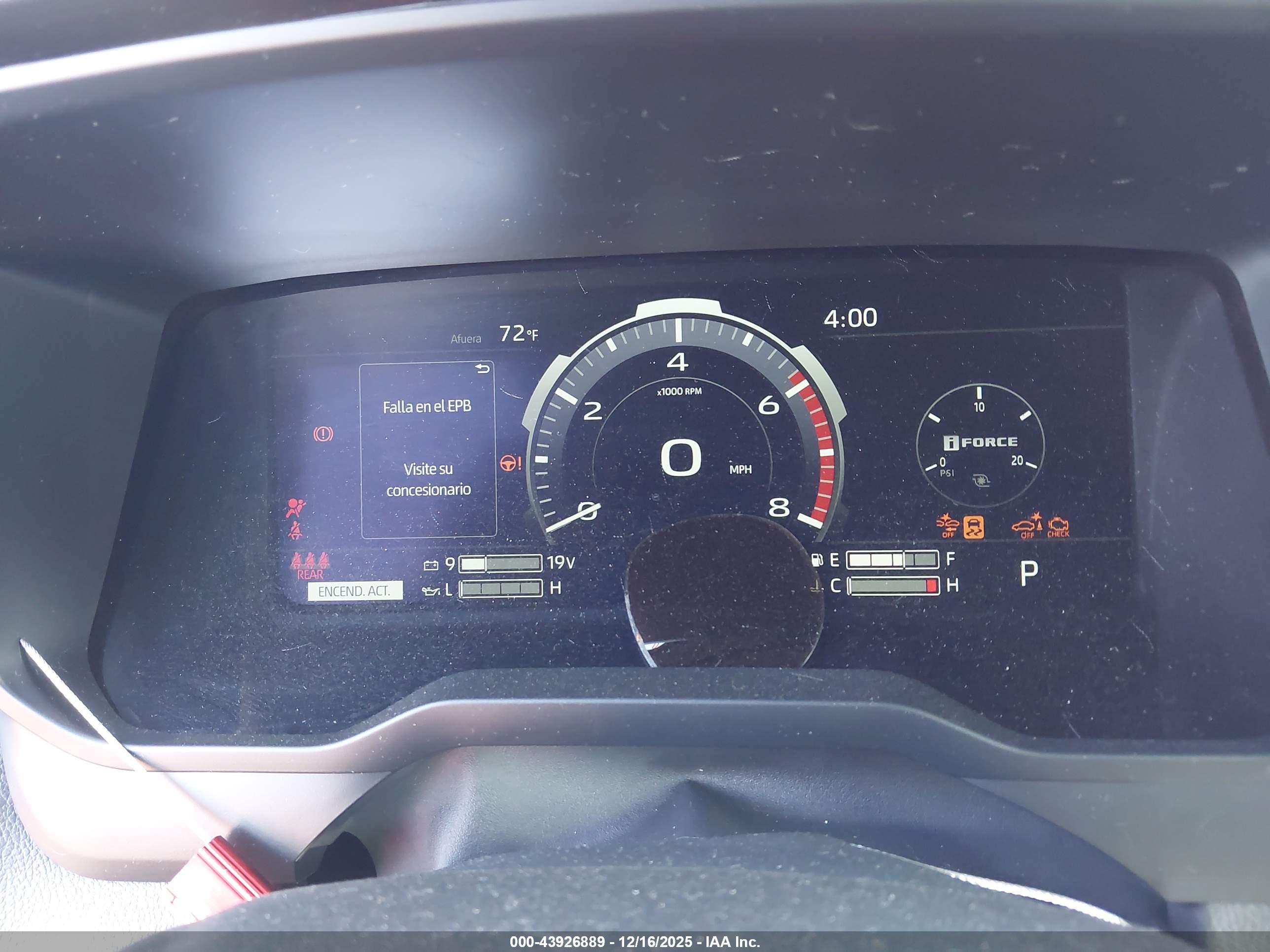 TOYOTA TUNDRA image 7