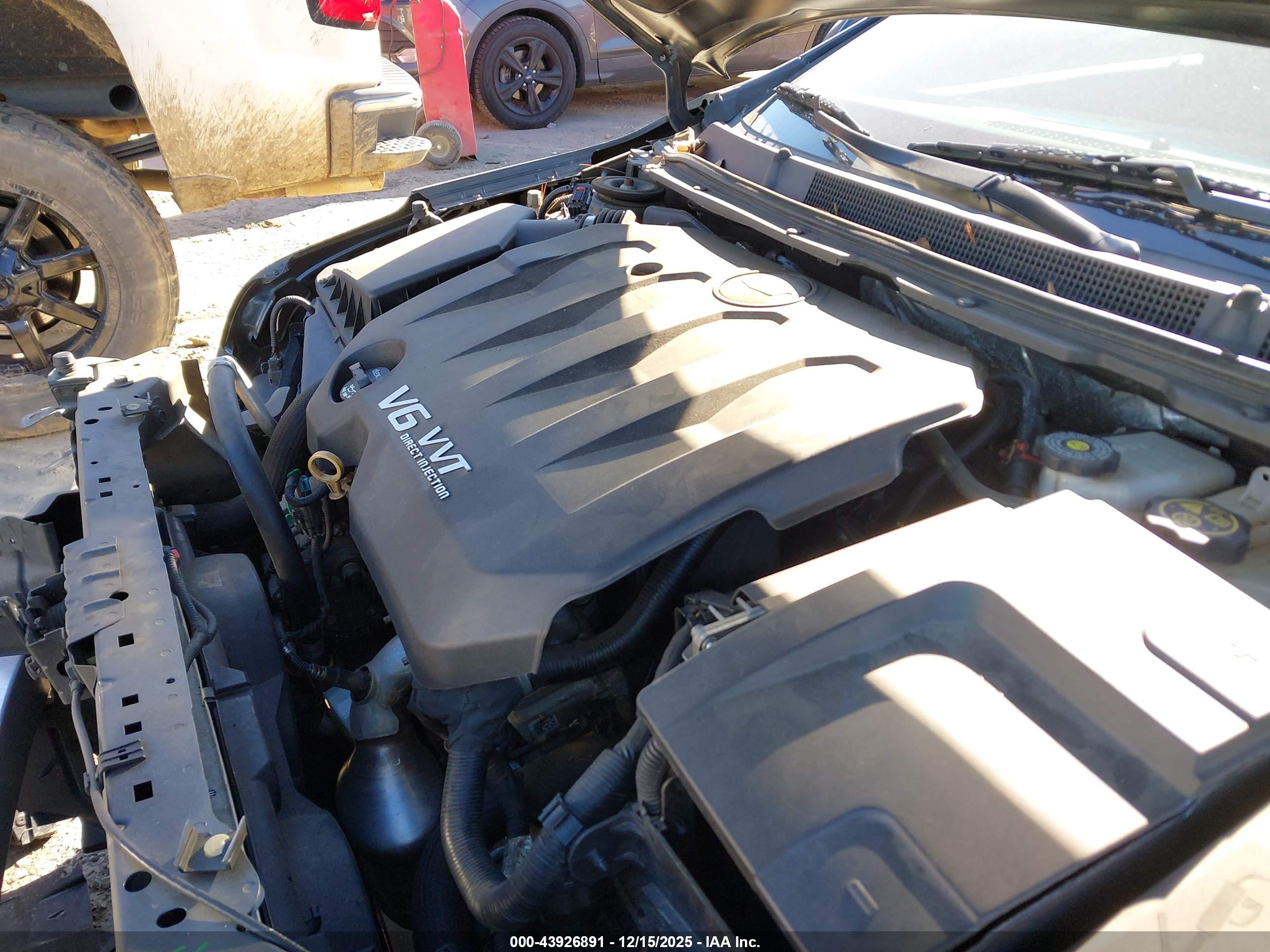 CADILLAC XTS image 10
