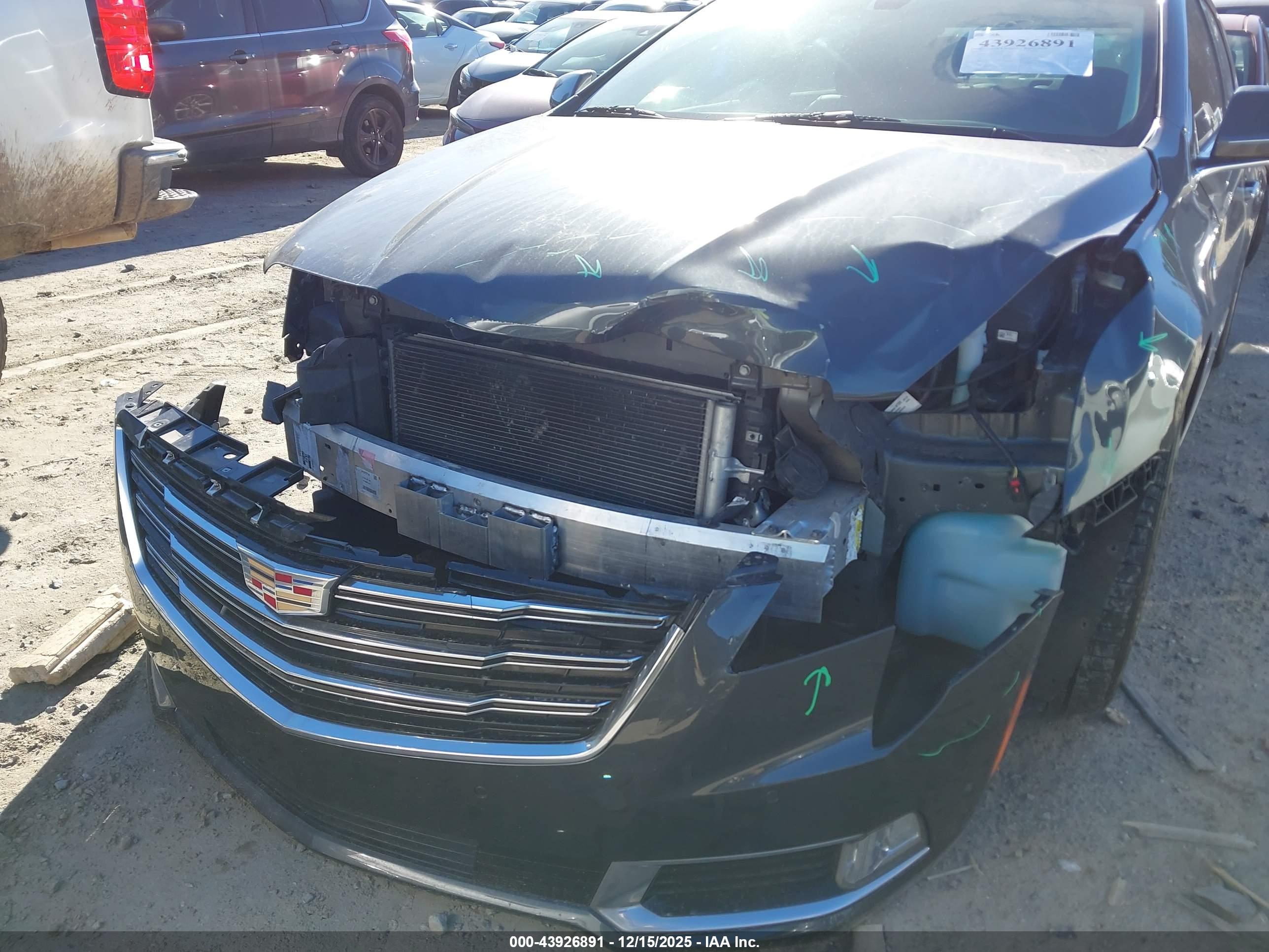 CADILLAC XTS image 6