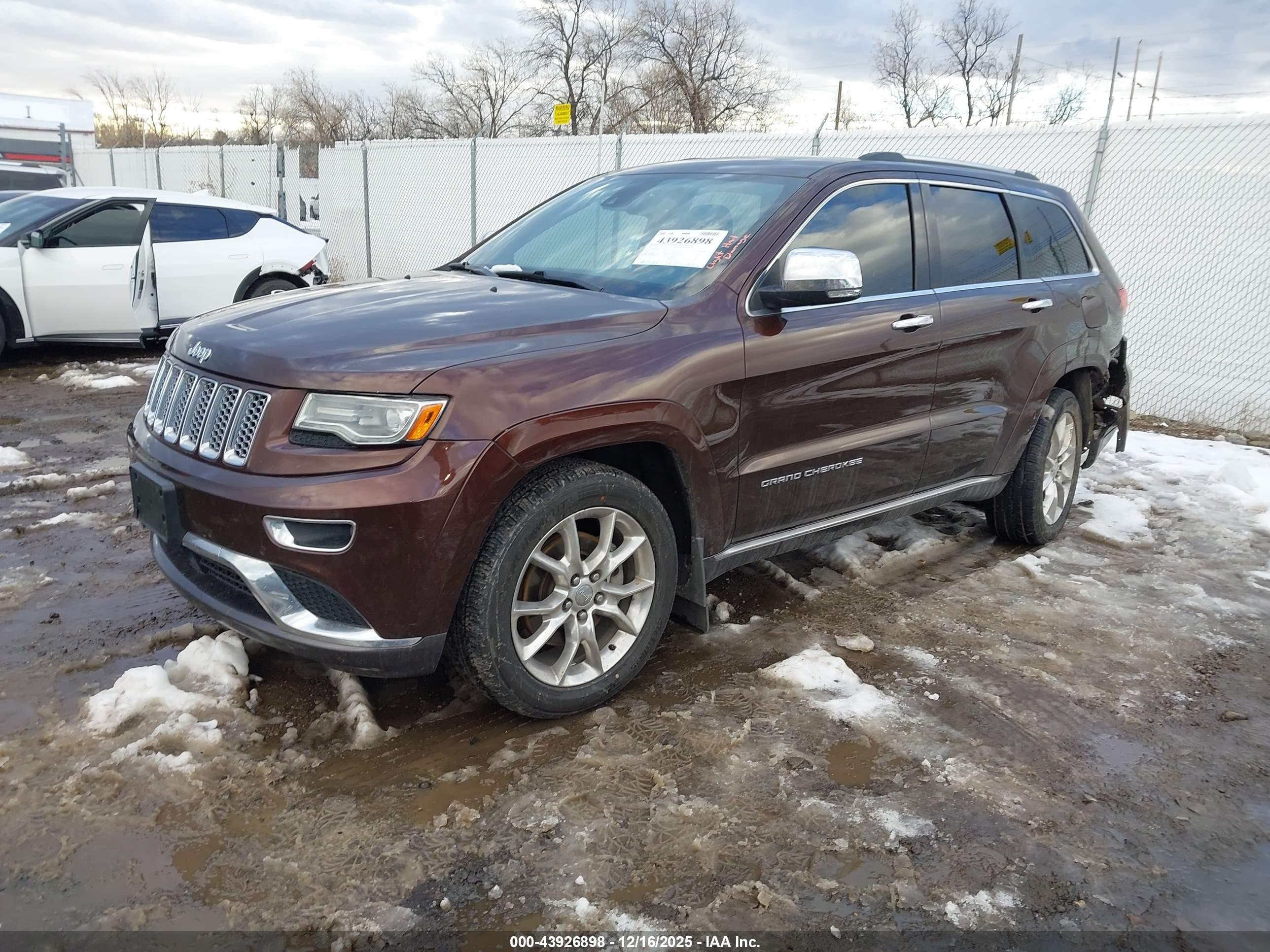 JEEP GRAND image 2