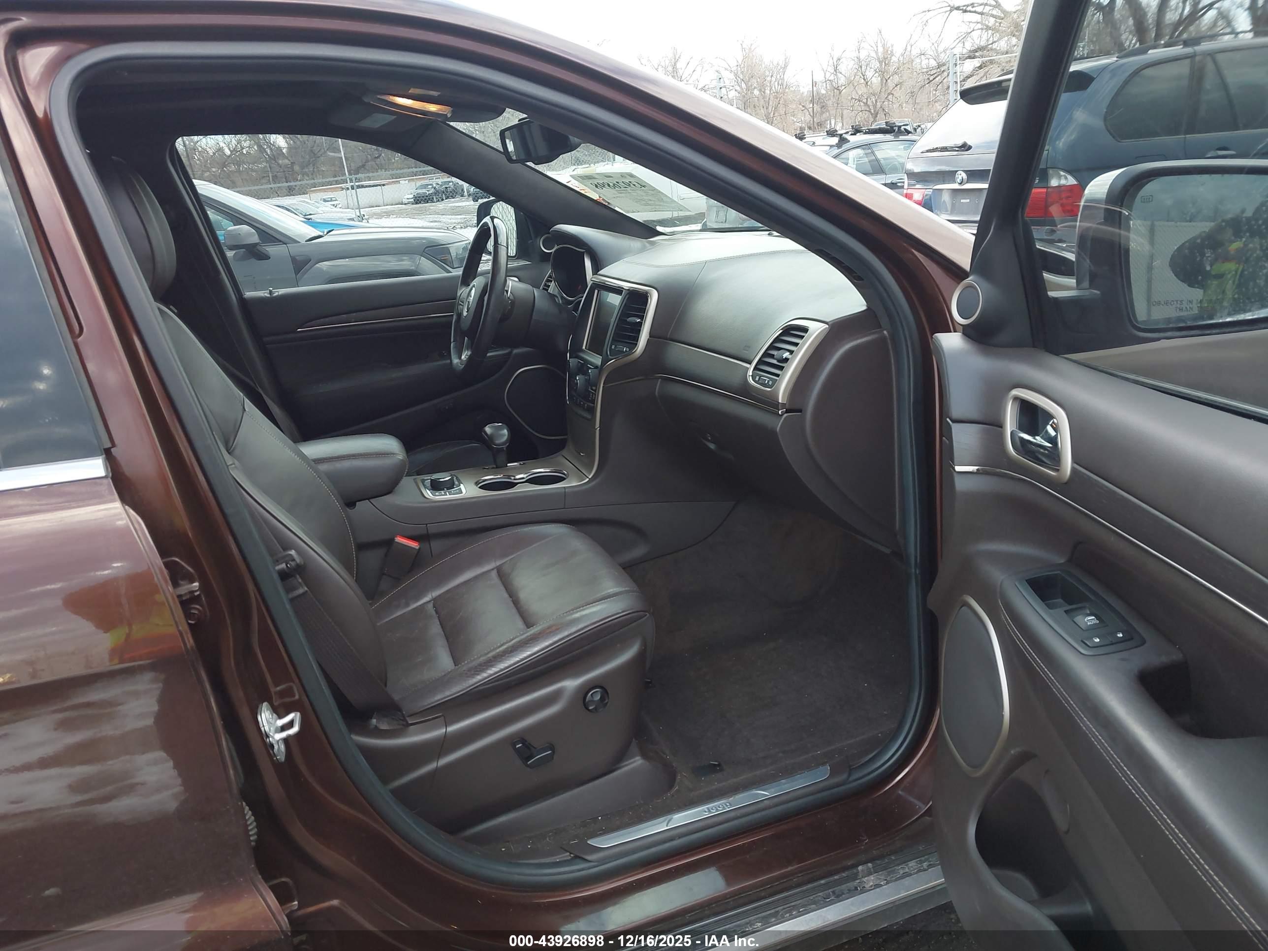 JEEP GRAND image 5