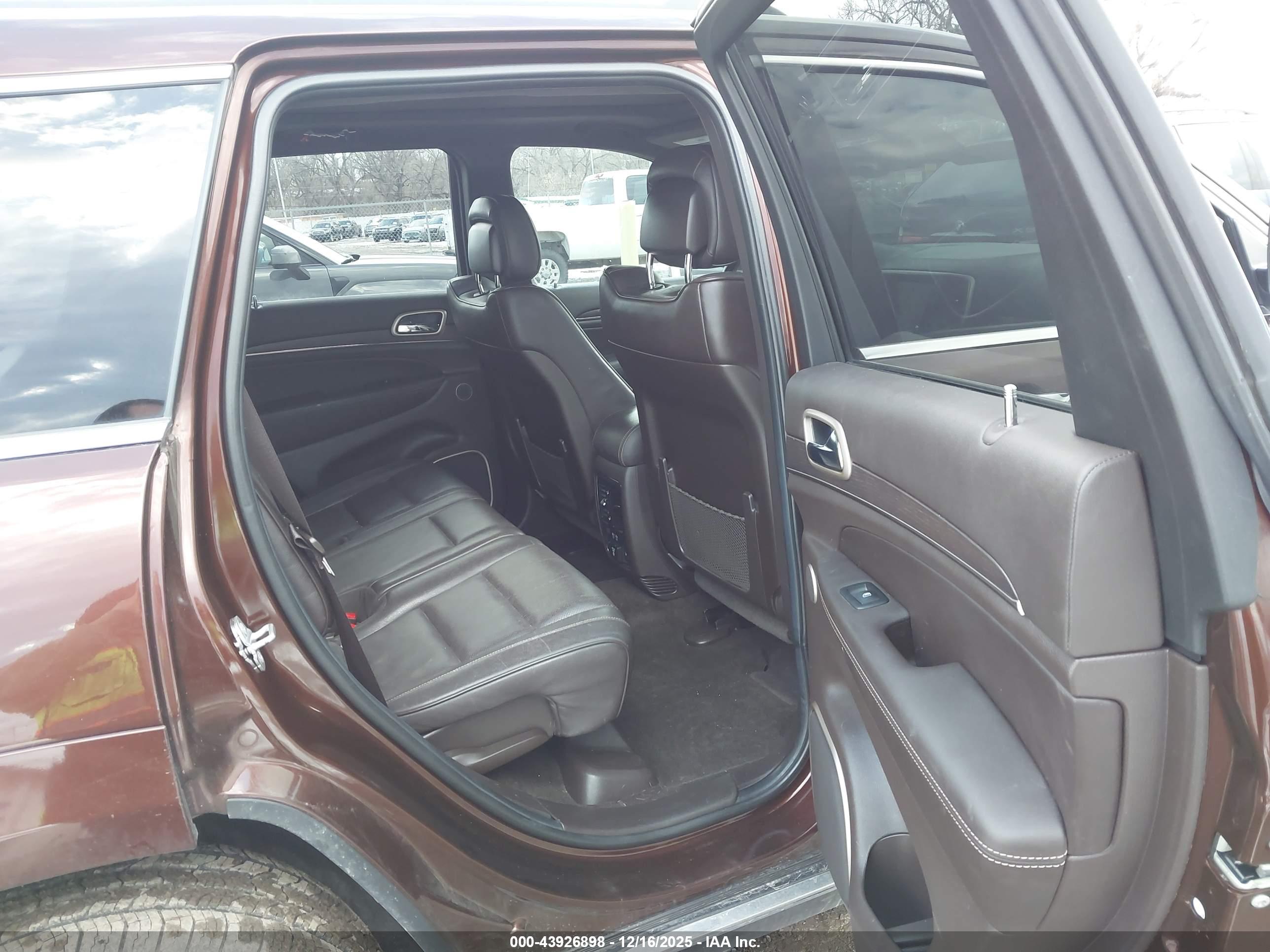 JEEP GRAND image 8