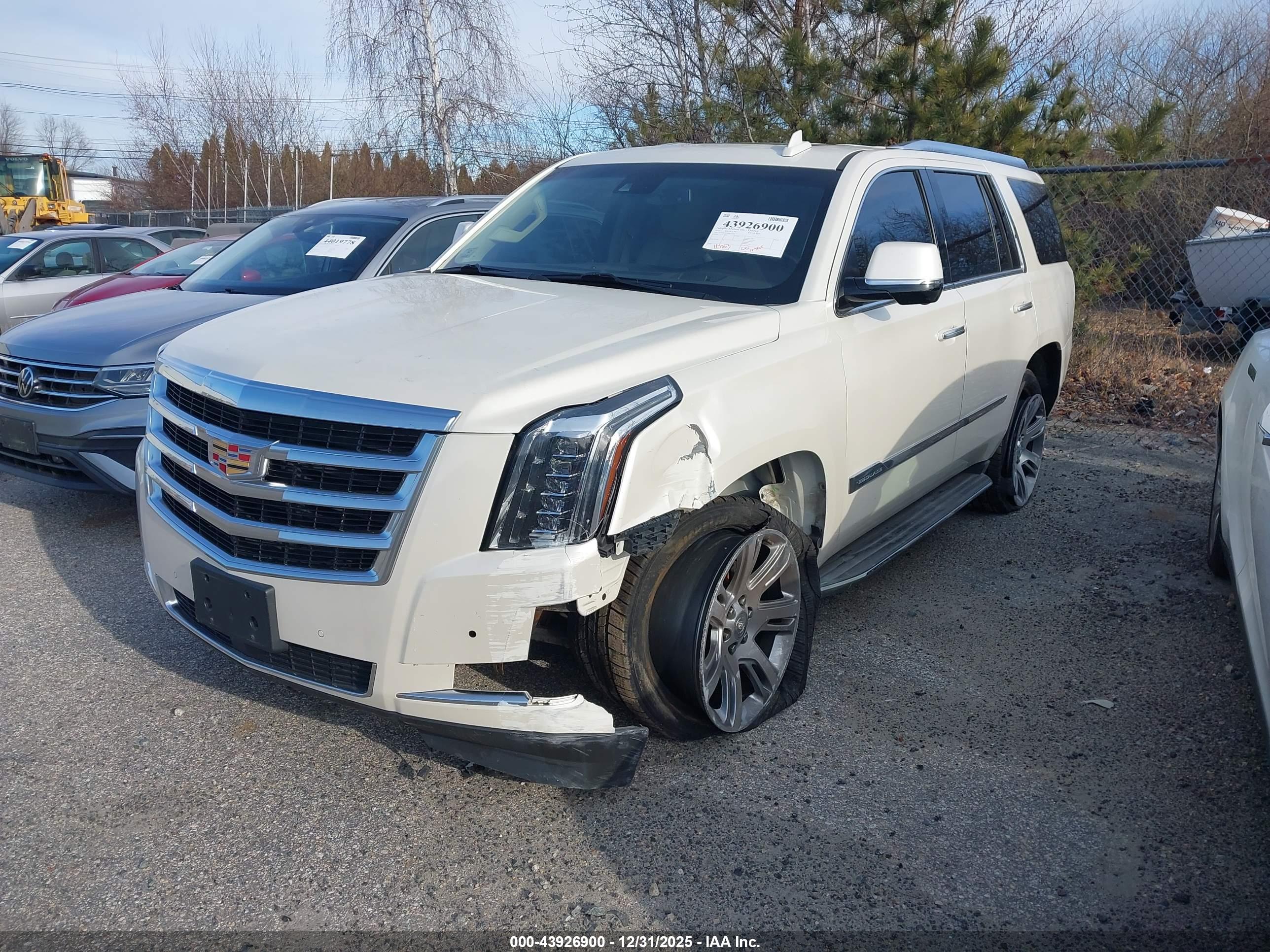 CADILLAC ESCALADE image 2