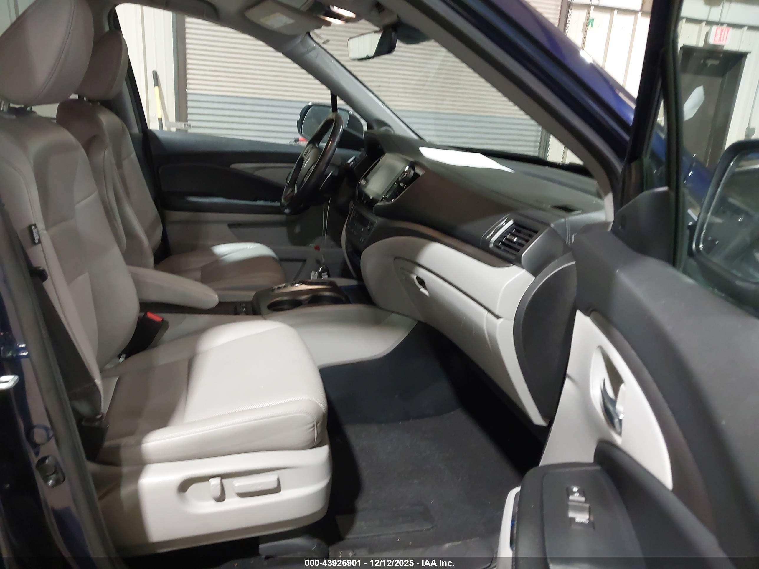 HONDA RIDGELINE image 5