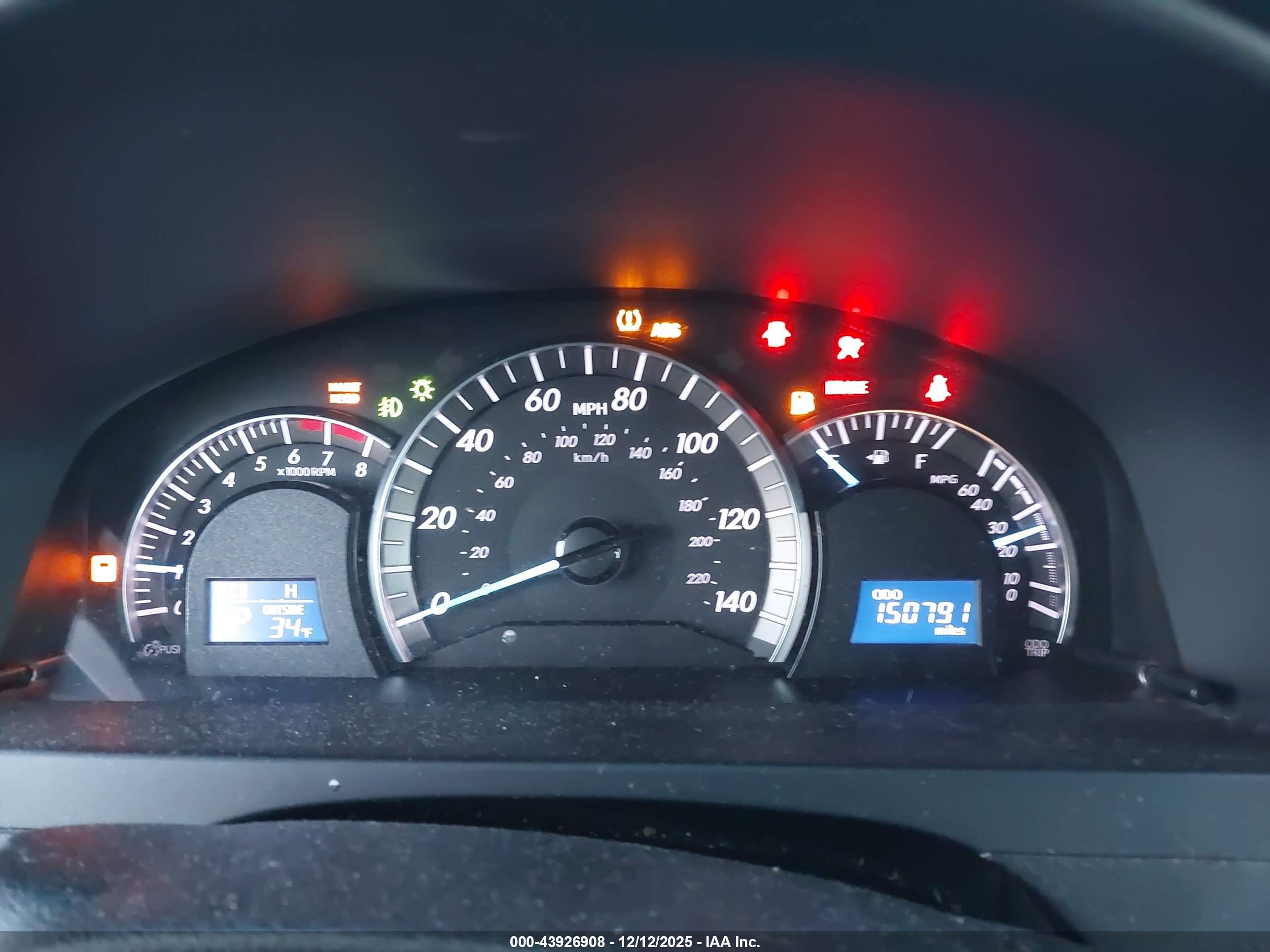 TOYOTA CAMRY image 7