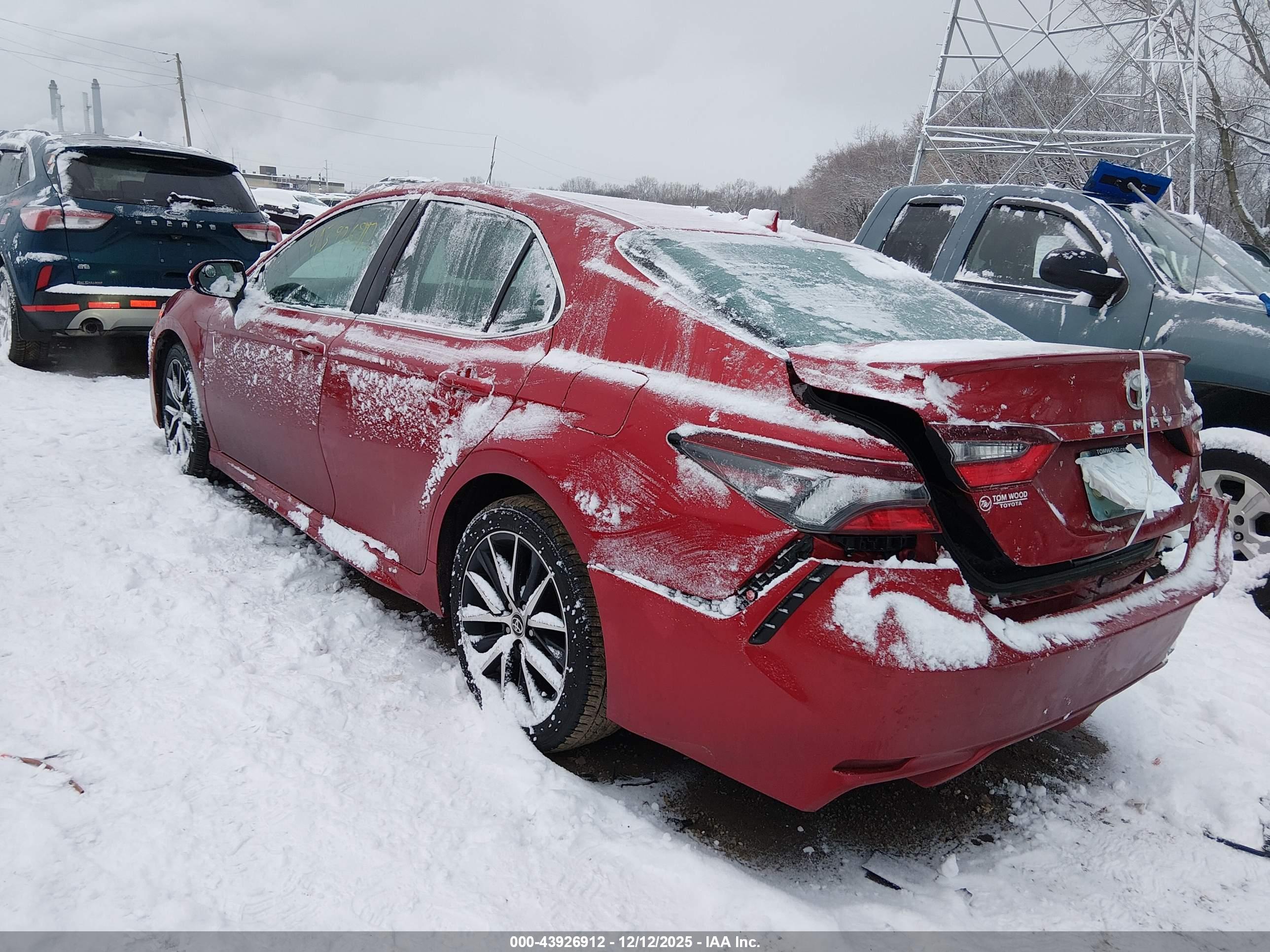 TOYOTA CAMRY image 3