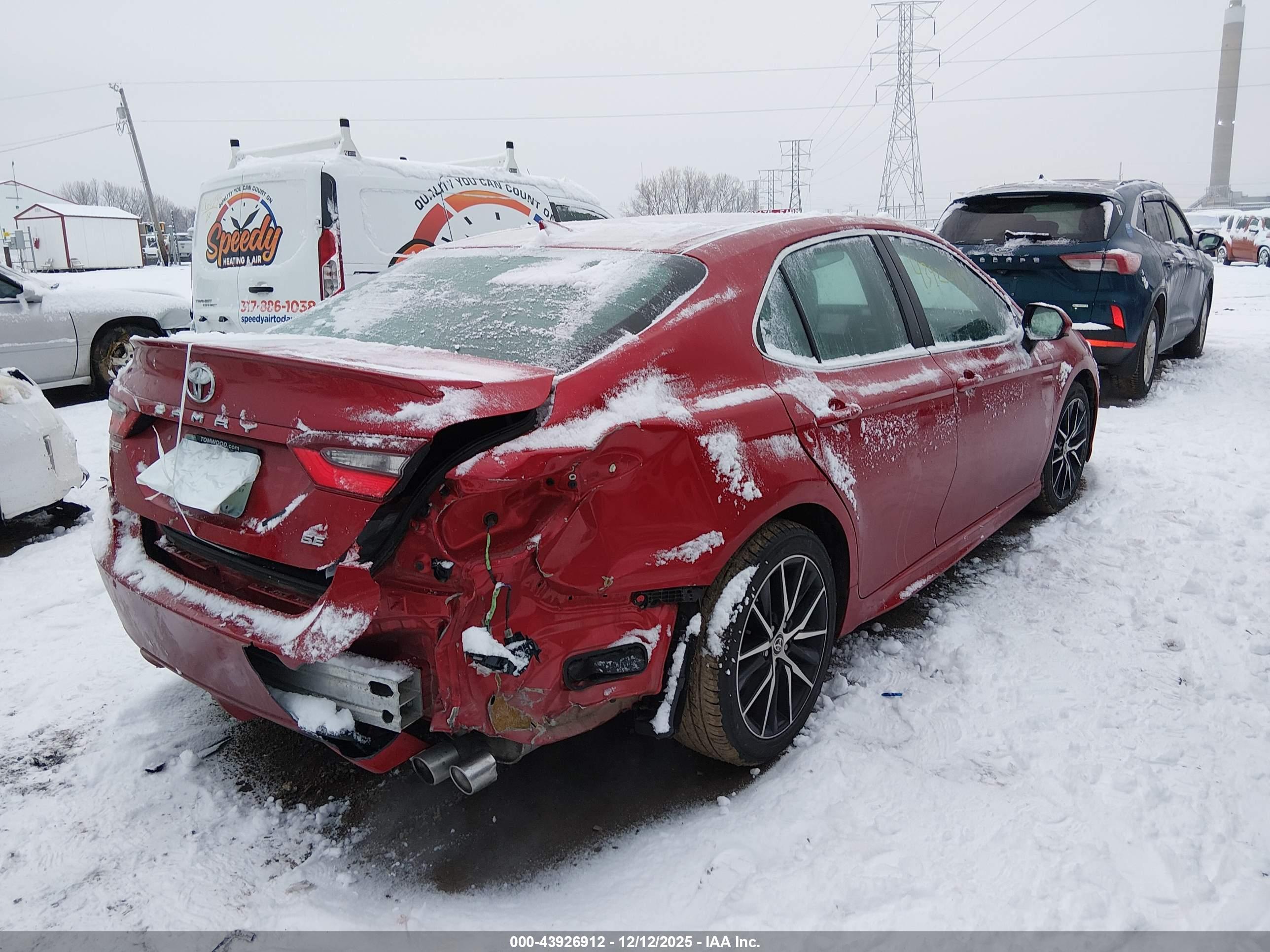 TOYOTA CAMRY image 4