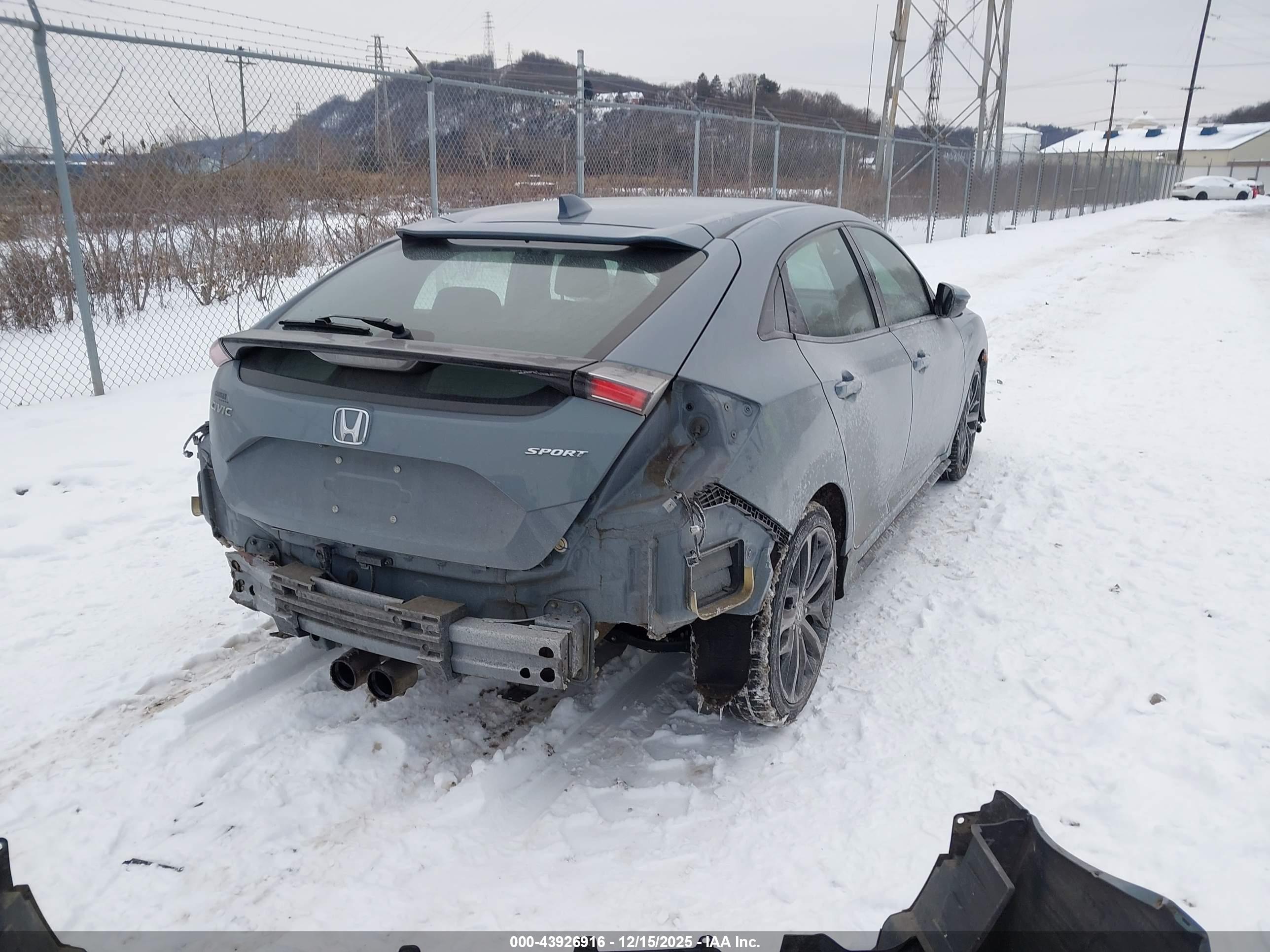 HONDA CIVIC image 4