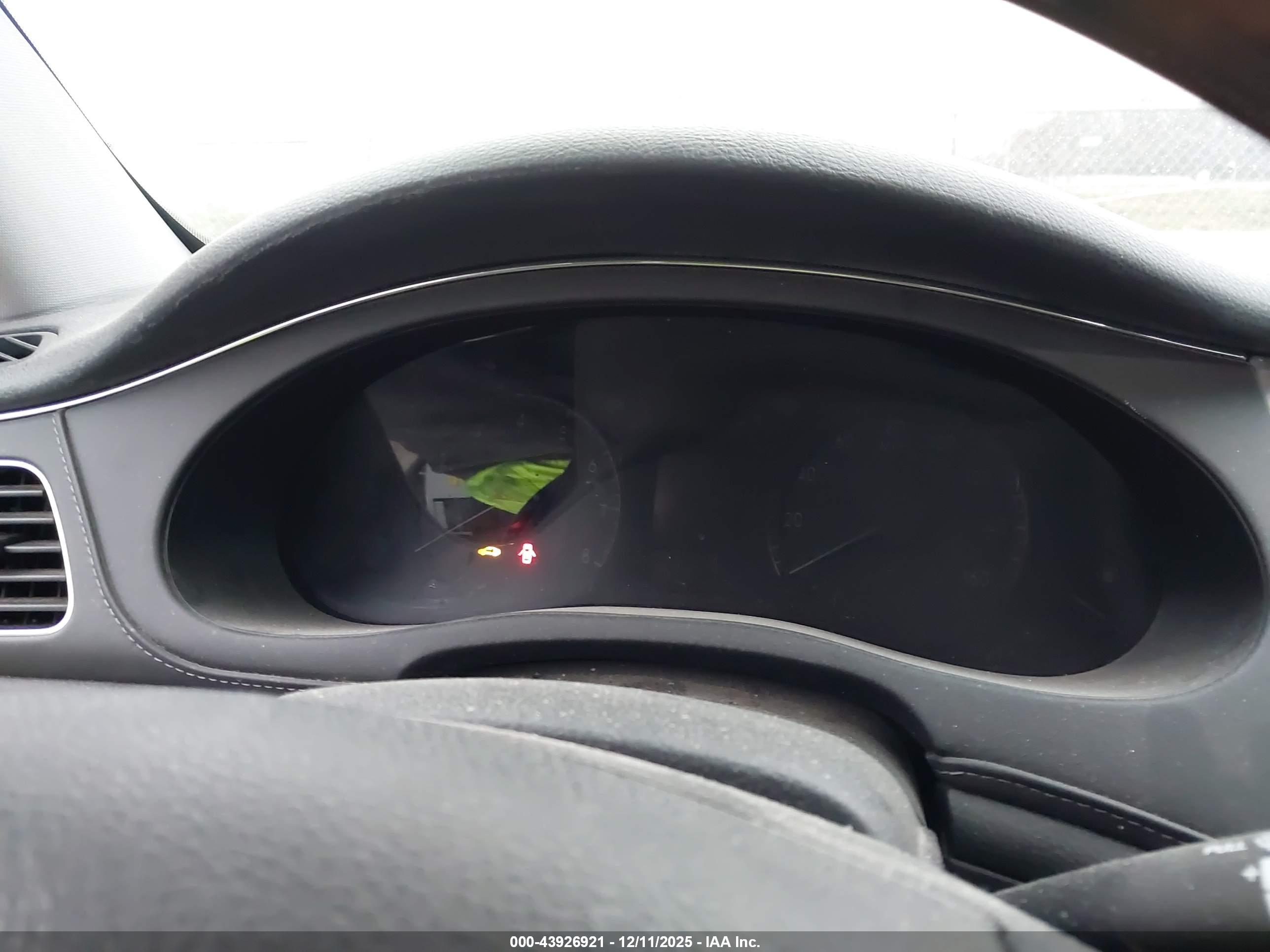 HYUNDAI GENESIS image 7