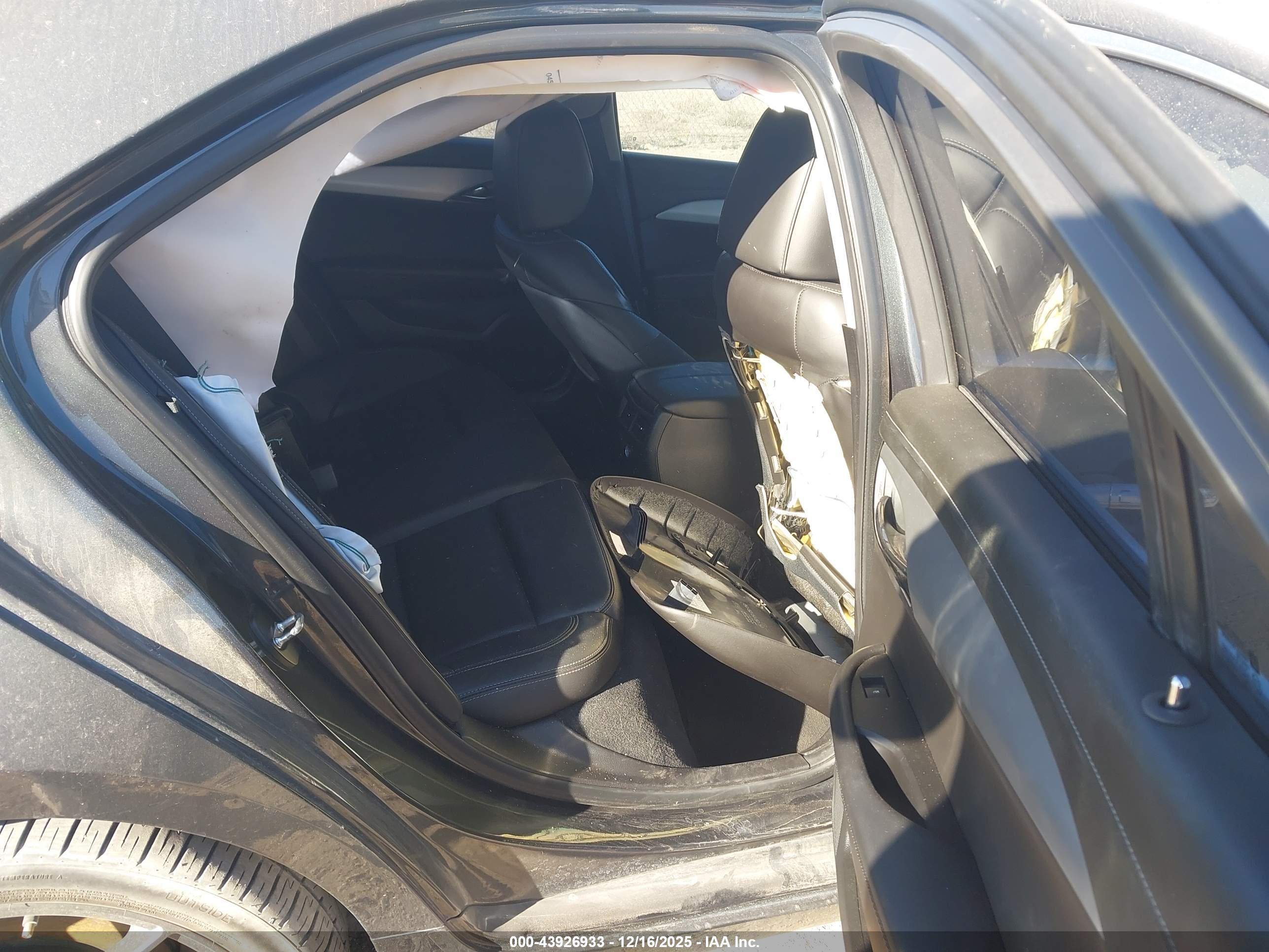 CADILLAC ATS image 8