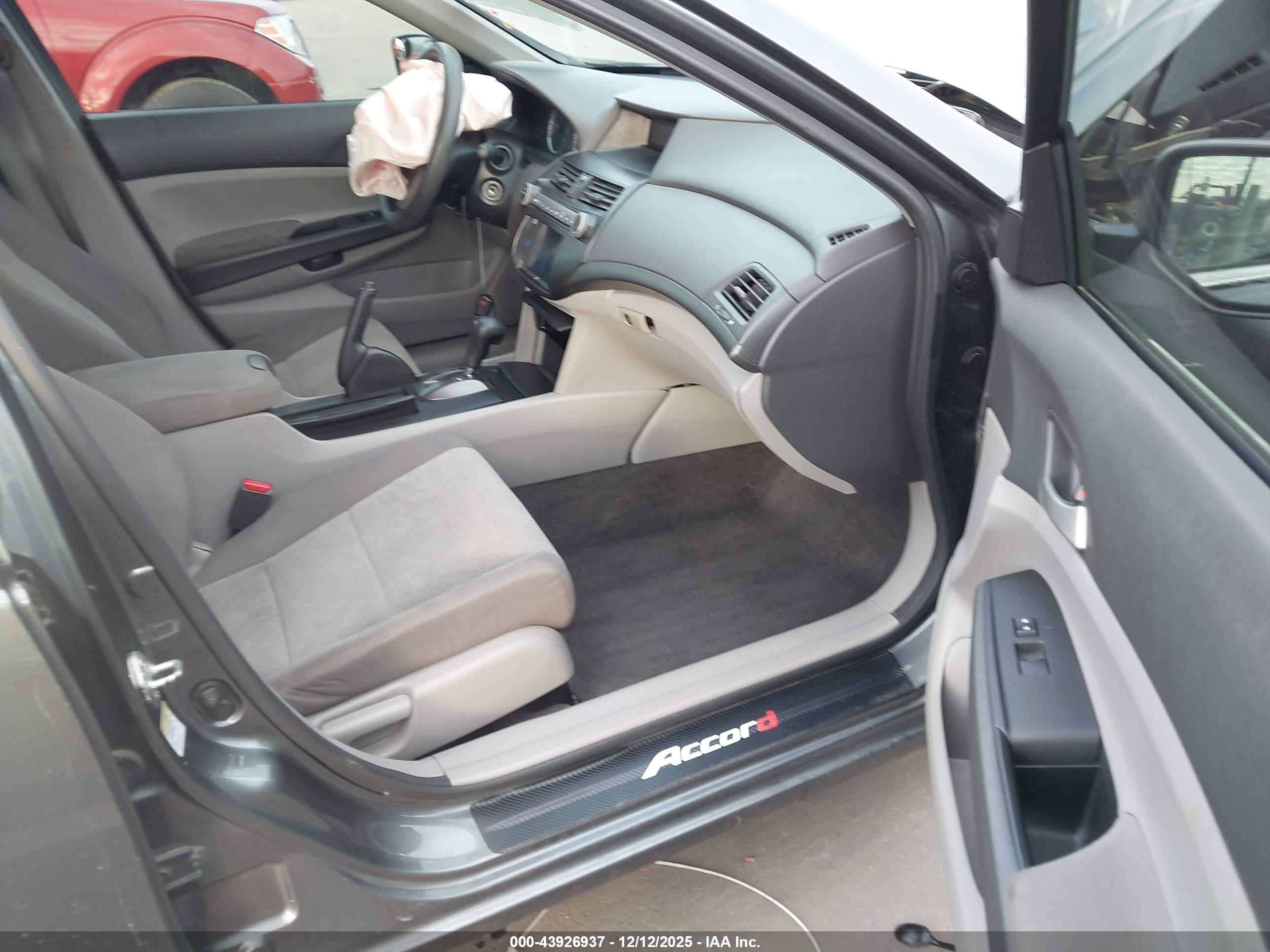 HONDA ACCORD image 5