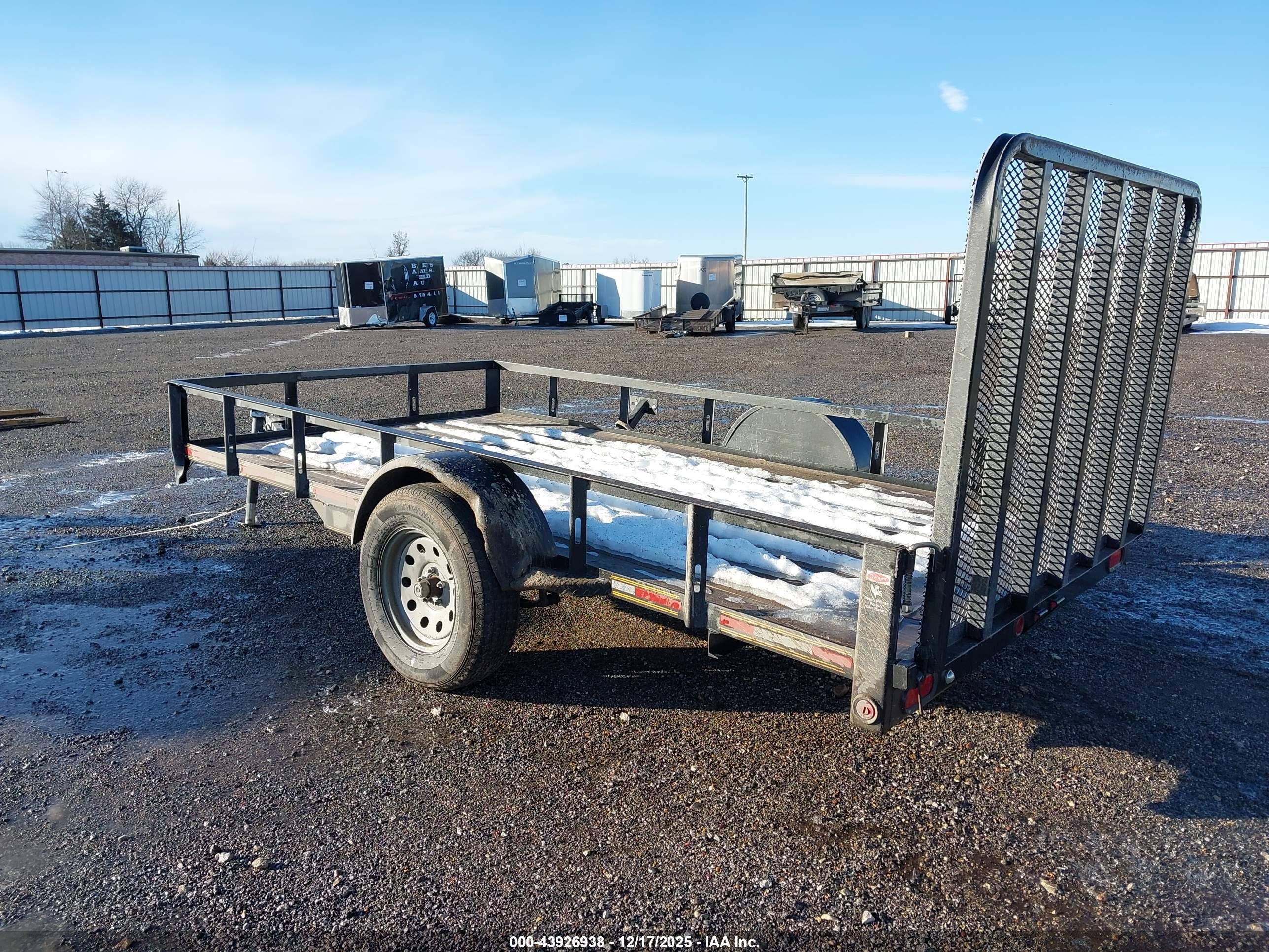 UTILITY TRAILER image 3