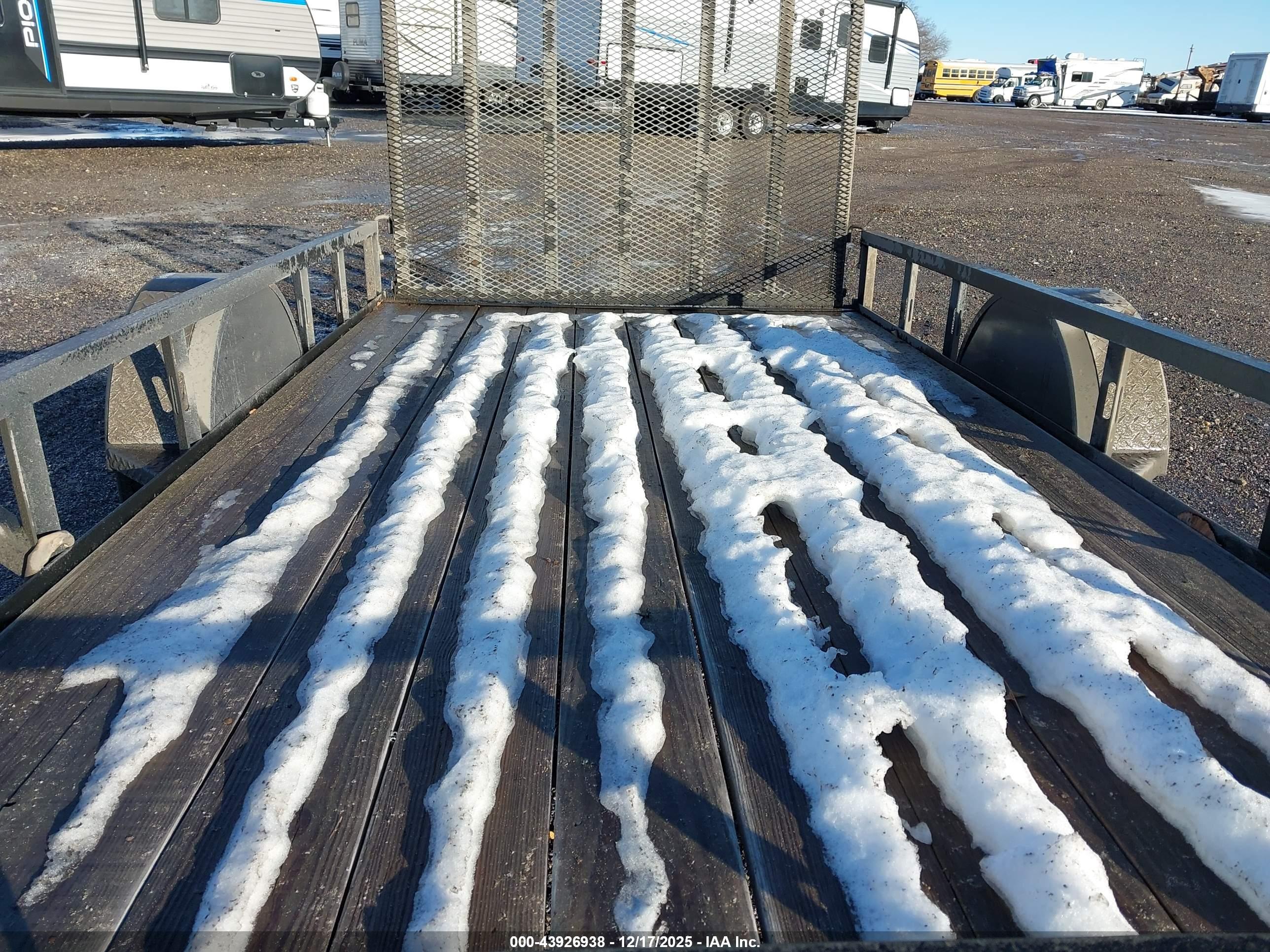 UTILITY TRAILER image 5